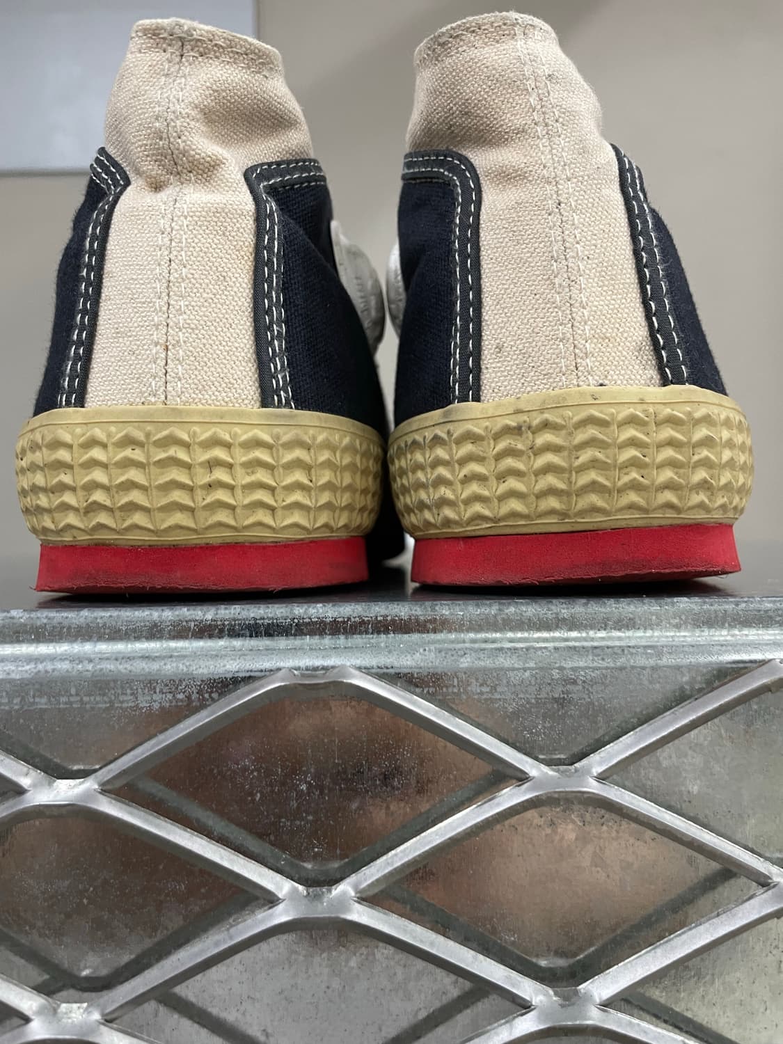 디젤 Yuk 스니커즈 42 상품이미지10