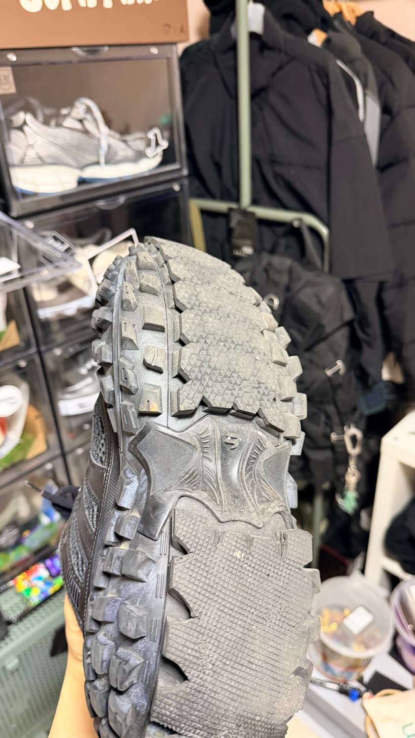 발렌시아가 디펜더 42 상품이미지5