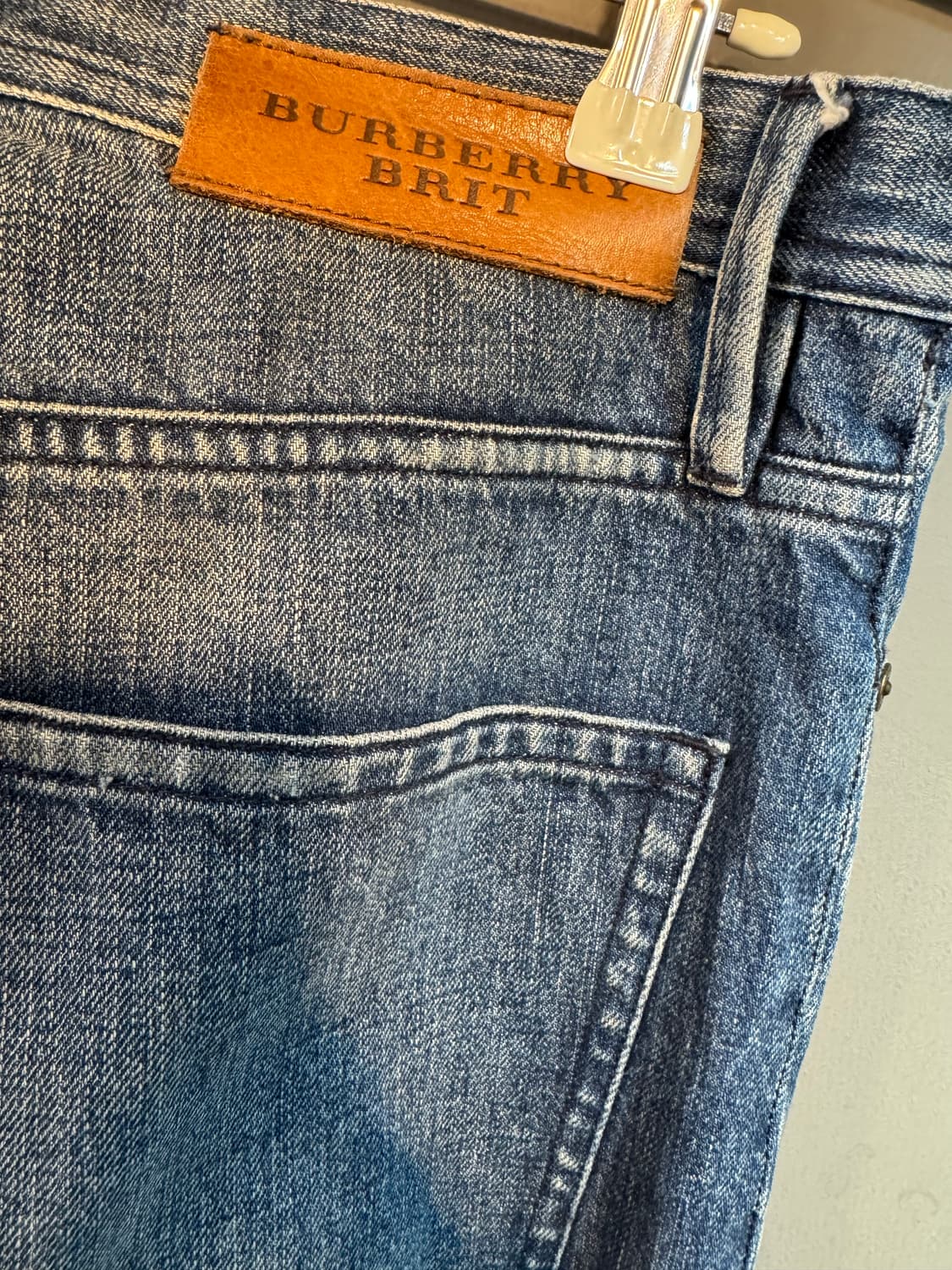 버버리 청바지 상품이미지3