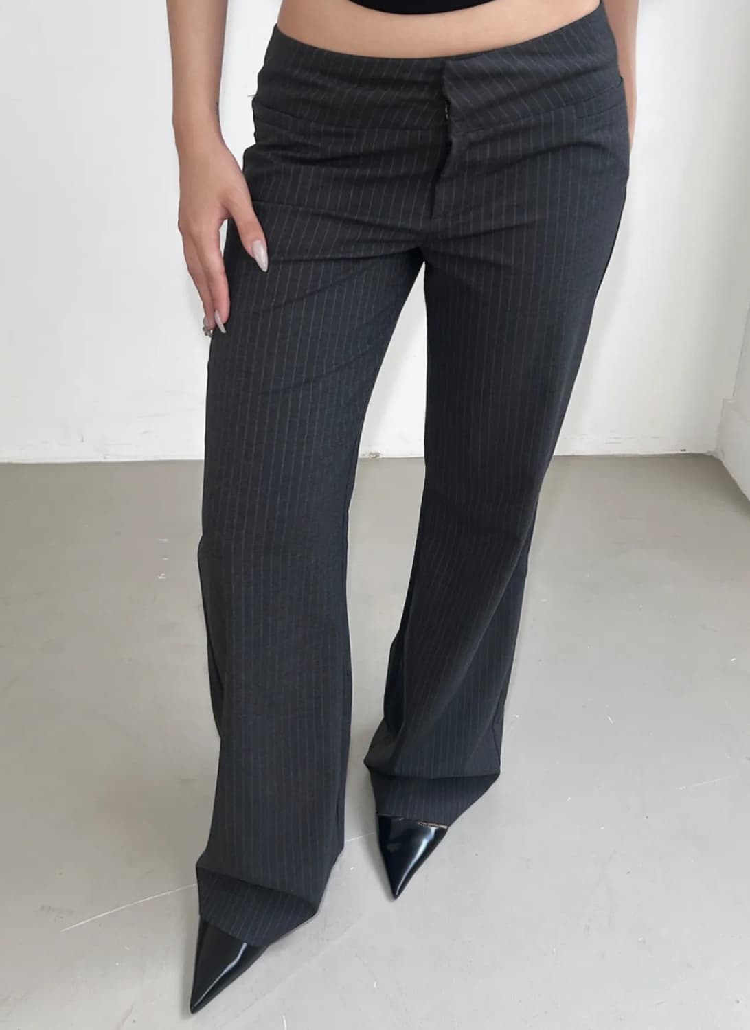 로우라이즈 스트라이프 슬랙스 상품이미지2