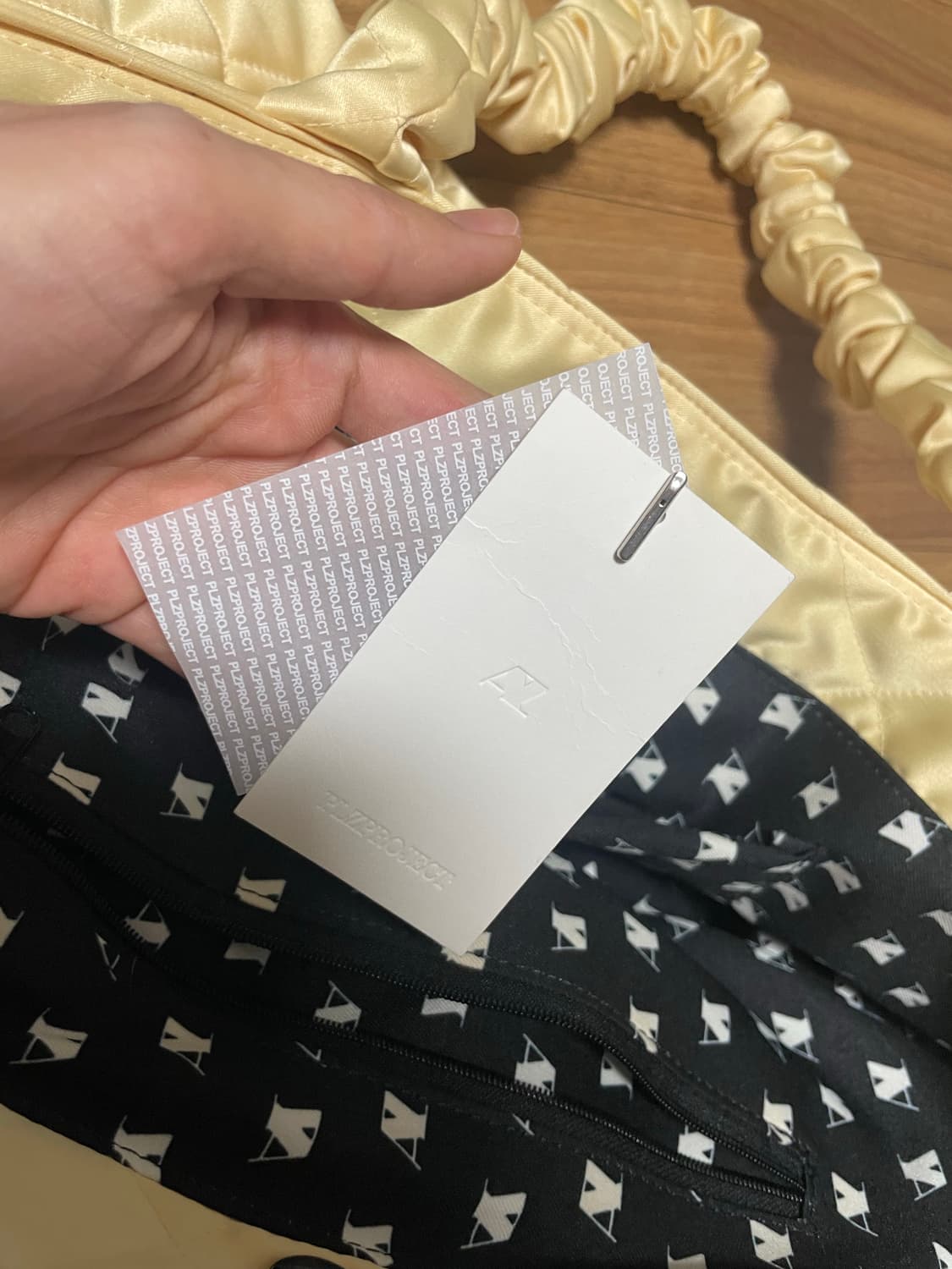 plzproject 플리즈프로젝트 퀄팅 셔링 쇼퍼백(옐로우) 상품이미지3