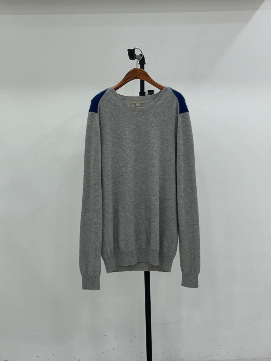 버버리 남성 캐시미어 니트 상품이미지1