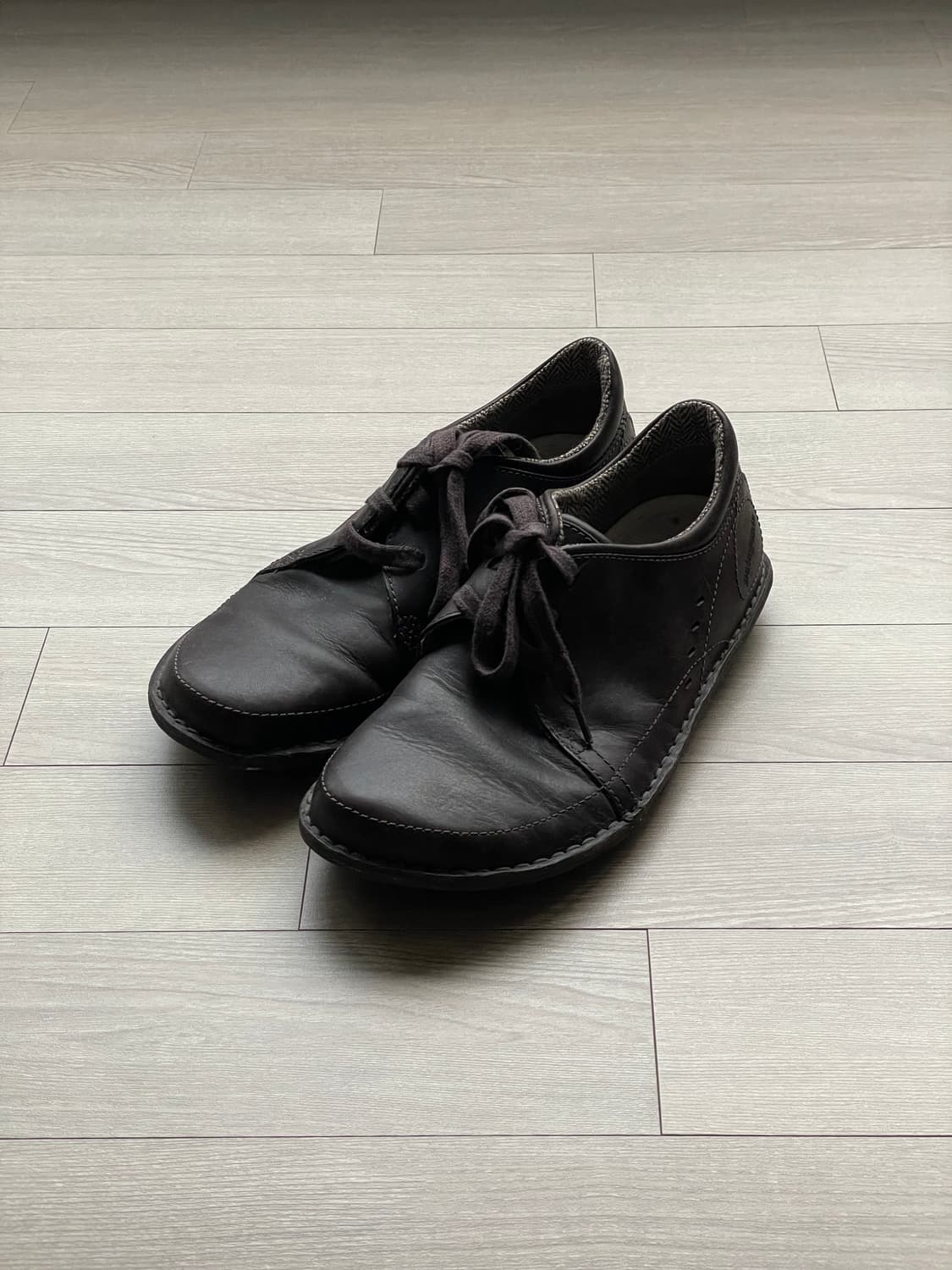 파타고니아 loulu 룰루 레더 슈즈 벨벳 브라운 상품이미지1