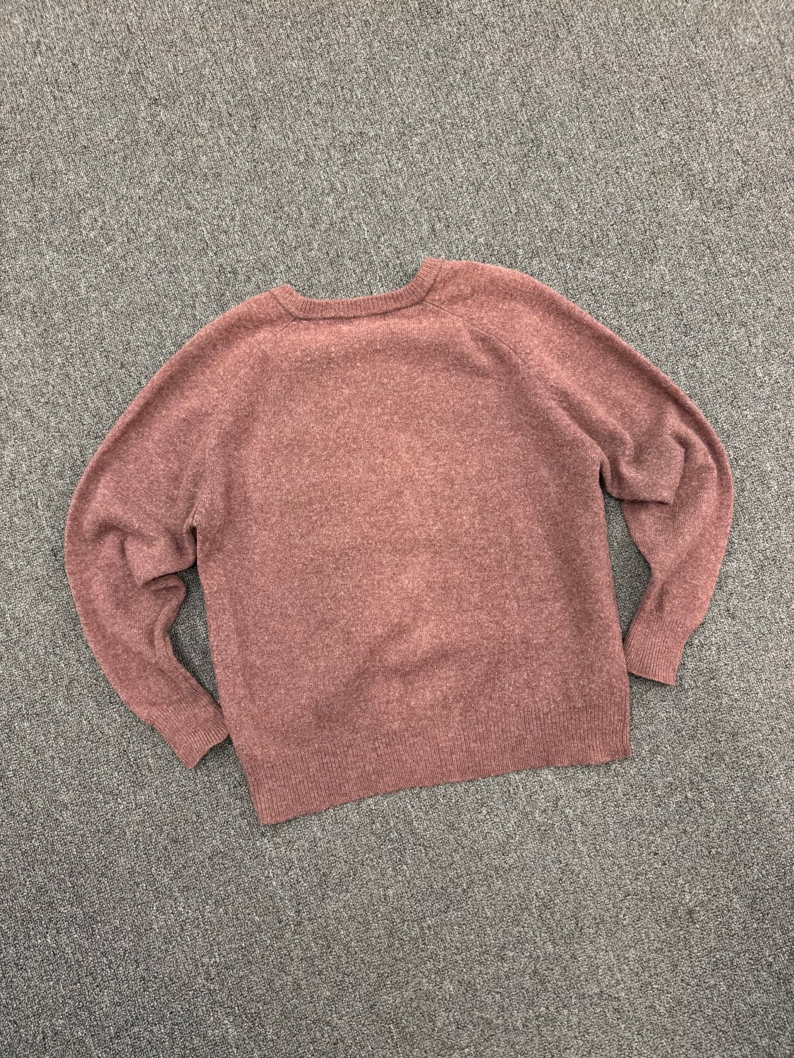 L)입생로랑 빈티지 브이넥 니트 상품이미지5