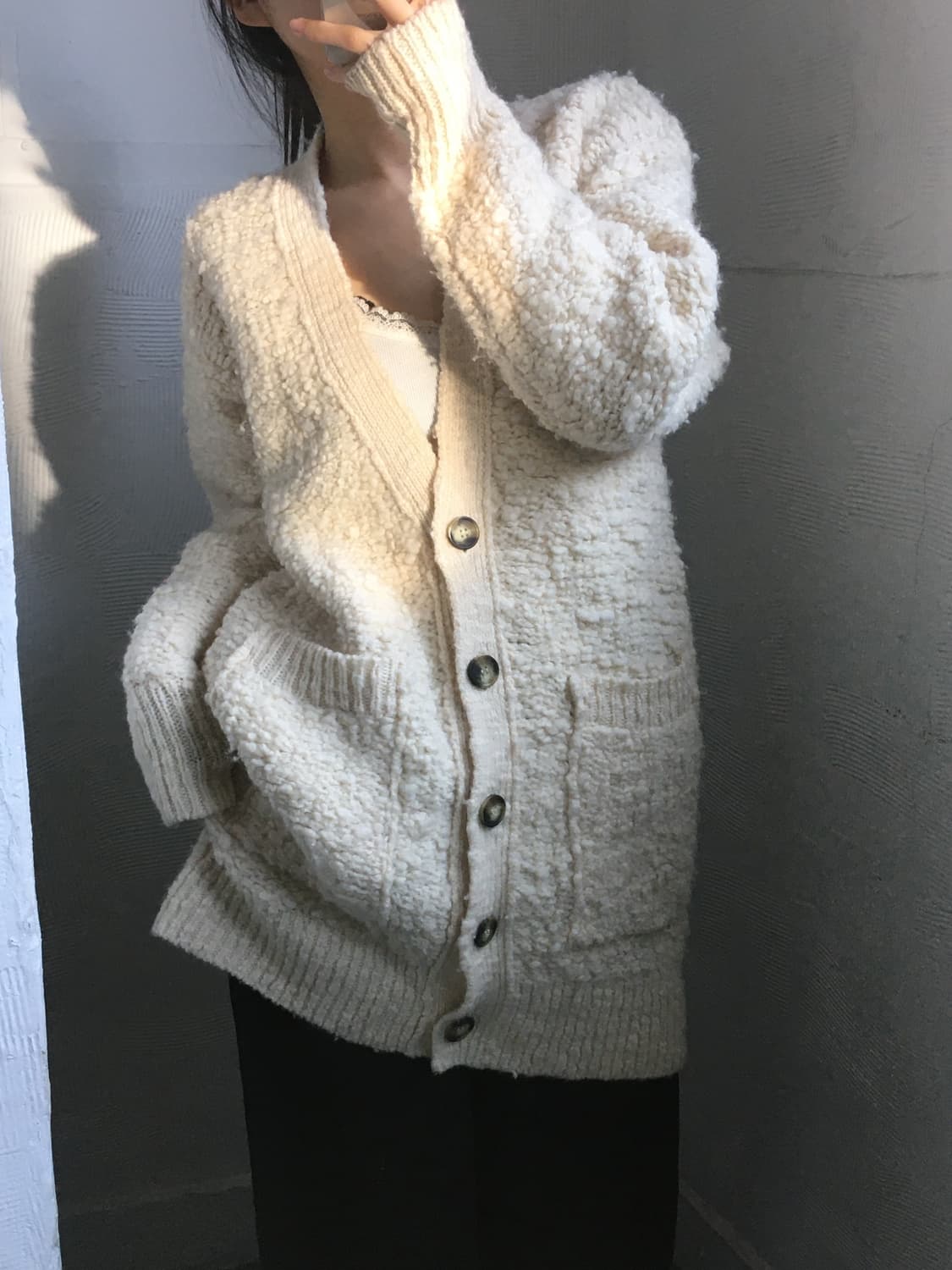 MM6 메종 마르지엘라 아이보리 부클 투포켓 가디건 상품이미지1