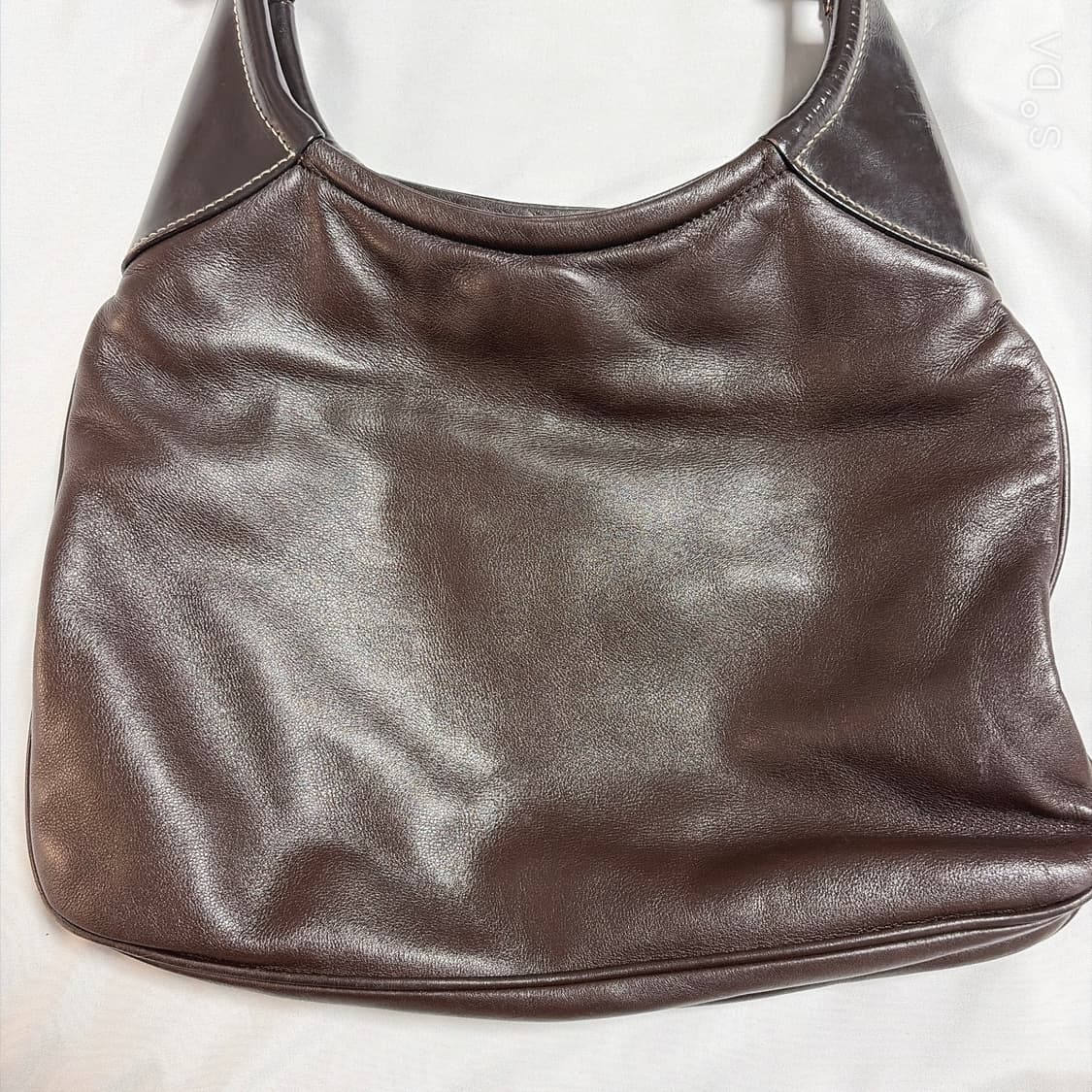 프라다 비텔로 피비 숄더백 호보백 브라운 상품이미지4