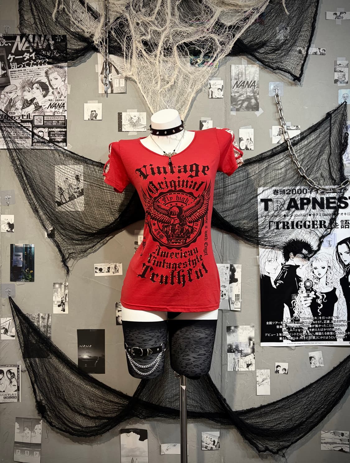 Gothic cubic lettering lace detailsleeve 상품이미지3