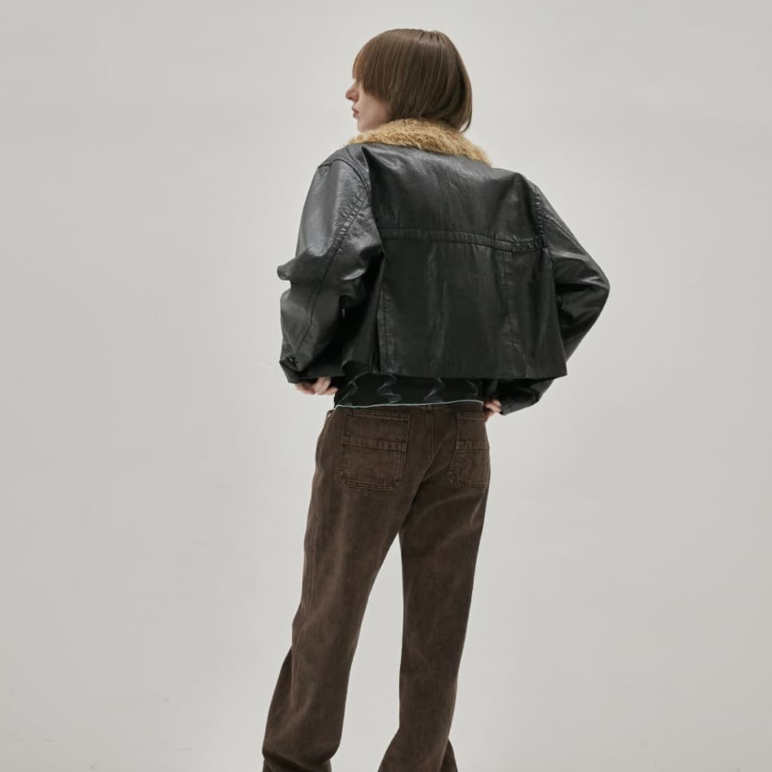 인사일런스 우먼 비건 레더 크롭 자켓 블랙 상품이미지6