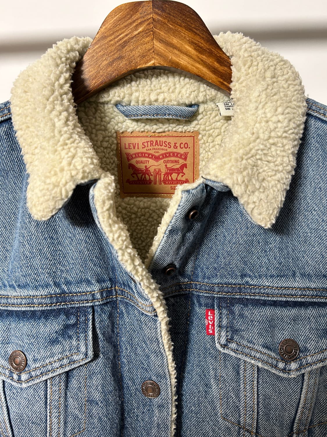 Levi’s Sherpa Fleece Denim Jacket 상품이미지2