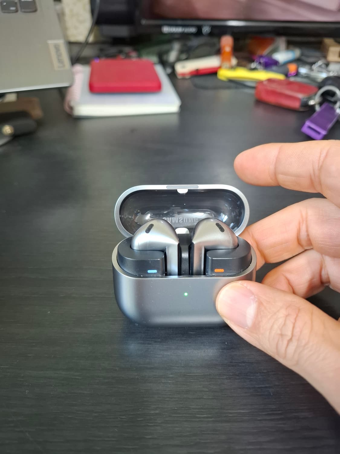 삼성 갤럭시 버즈3 실버 무선 이어폰 상품이미지1