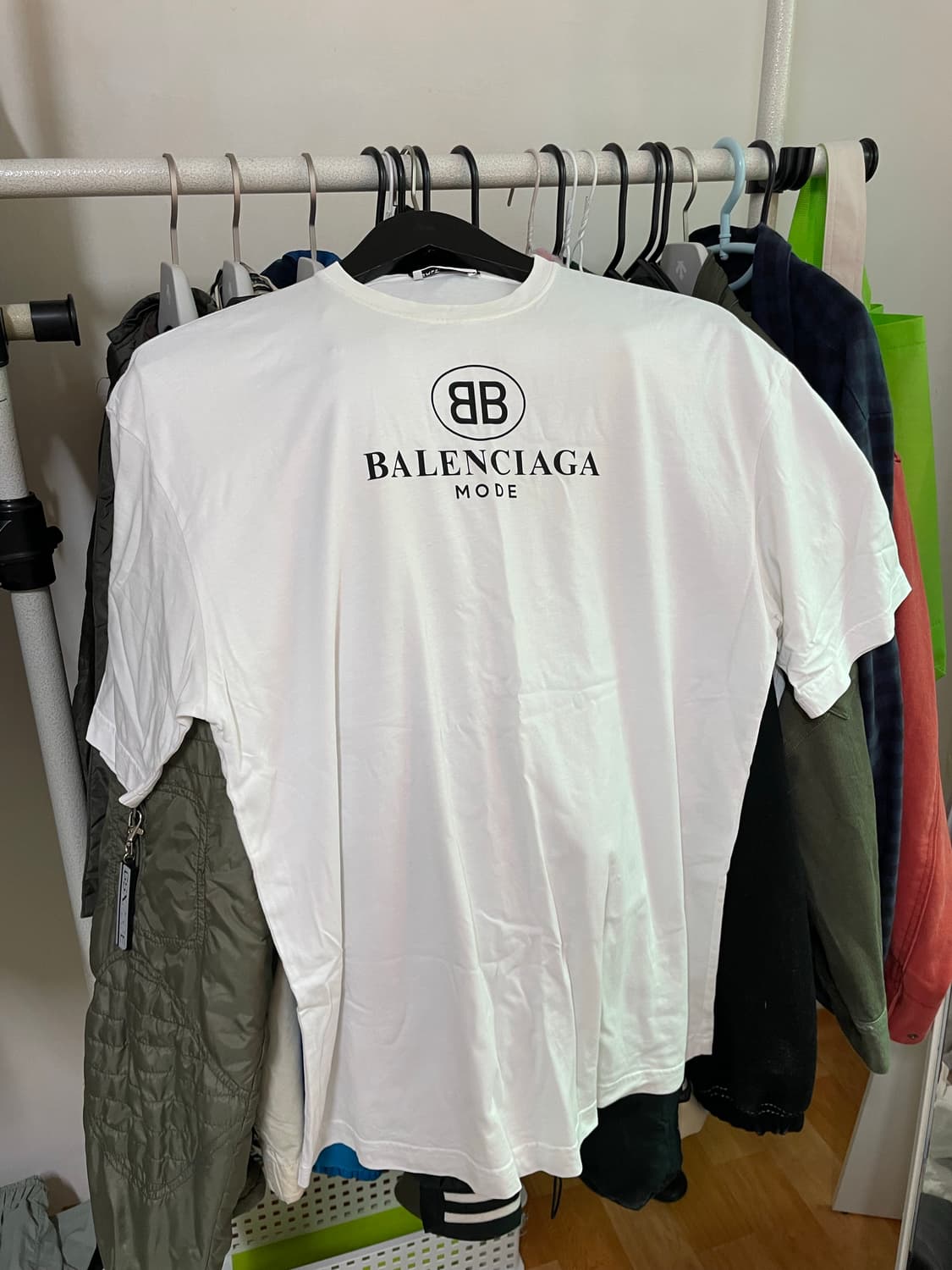 발렌시아가 티셔츠 상품이미지6