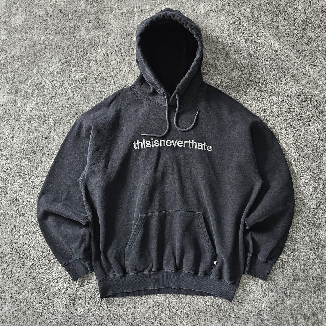 [무료배송] thisisneverthat 후드 티셔츠 상품이미지1