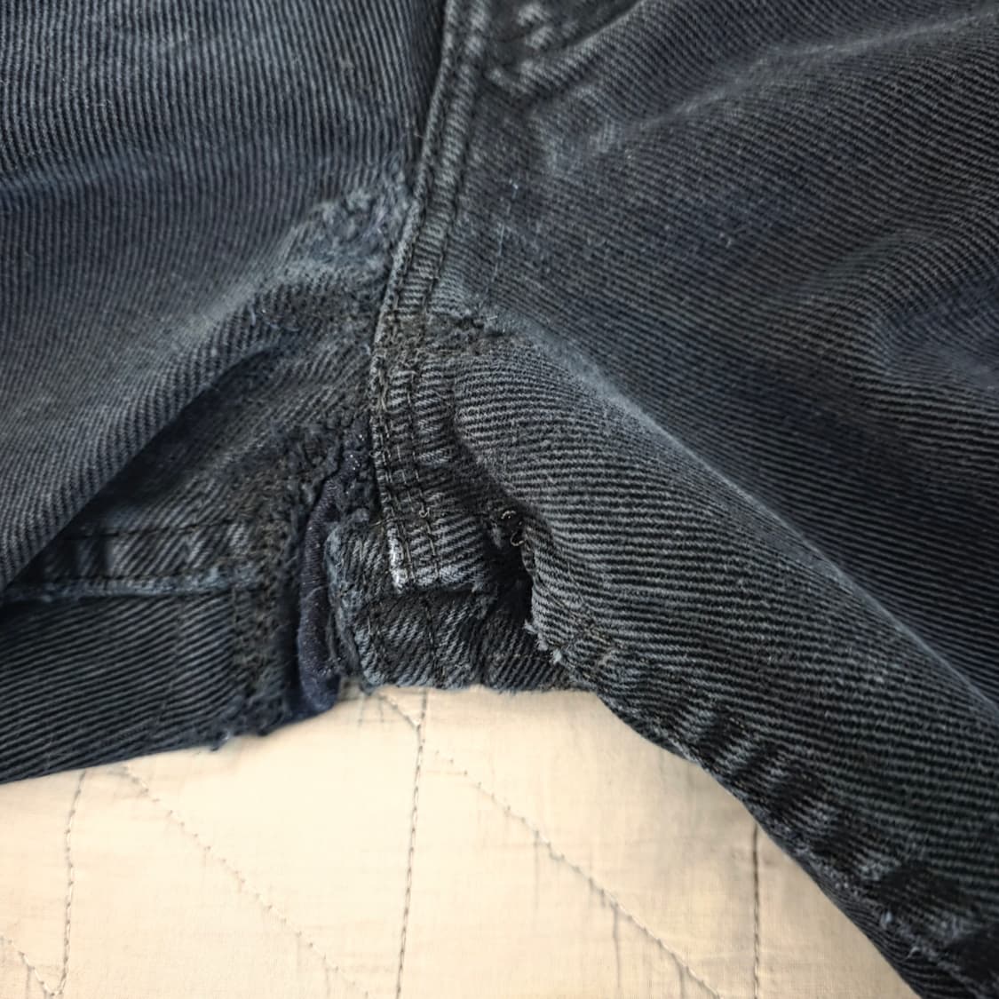 [33X28] 90s 빈티지 리바이스 실버탭 배기핏 트래쉬드 블랙진 상품이미지3