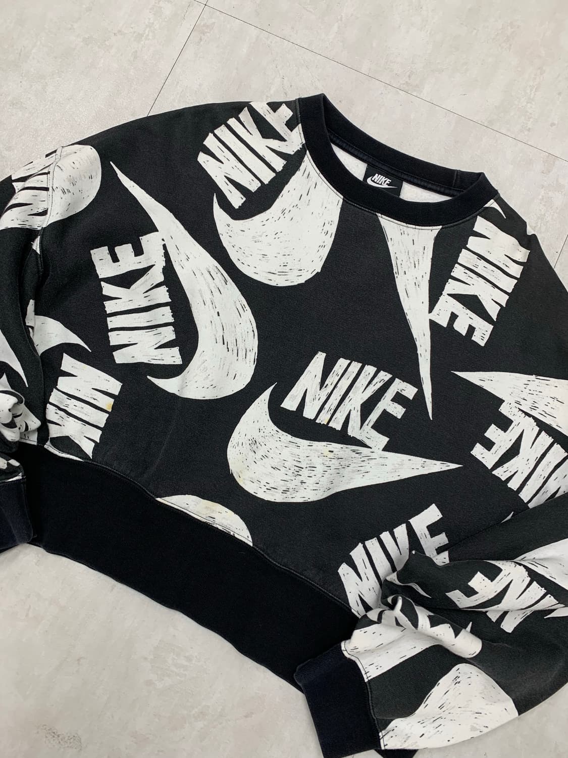 나이키 패턴 크롭 맨투맨 #613 상품이미지2