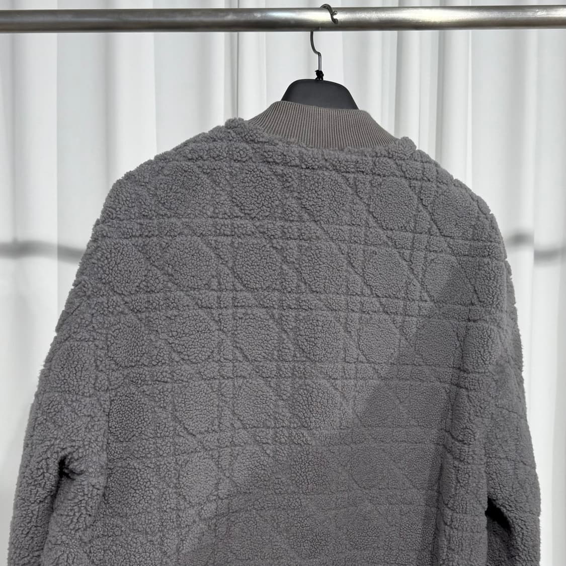 [정품] 디올 까나쥬 시어링 무스탕 봄버 자켓 54사이즈 상품이미지6