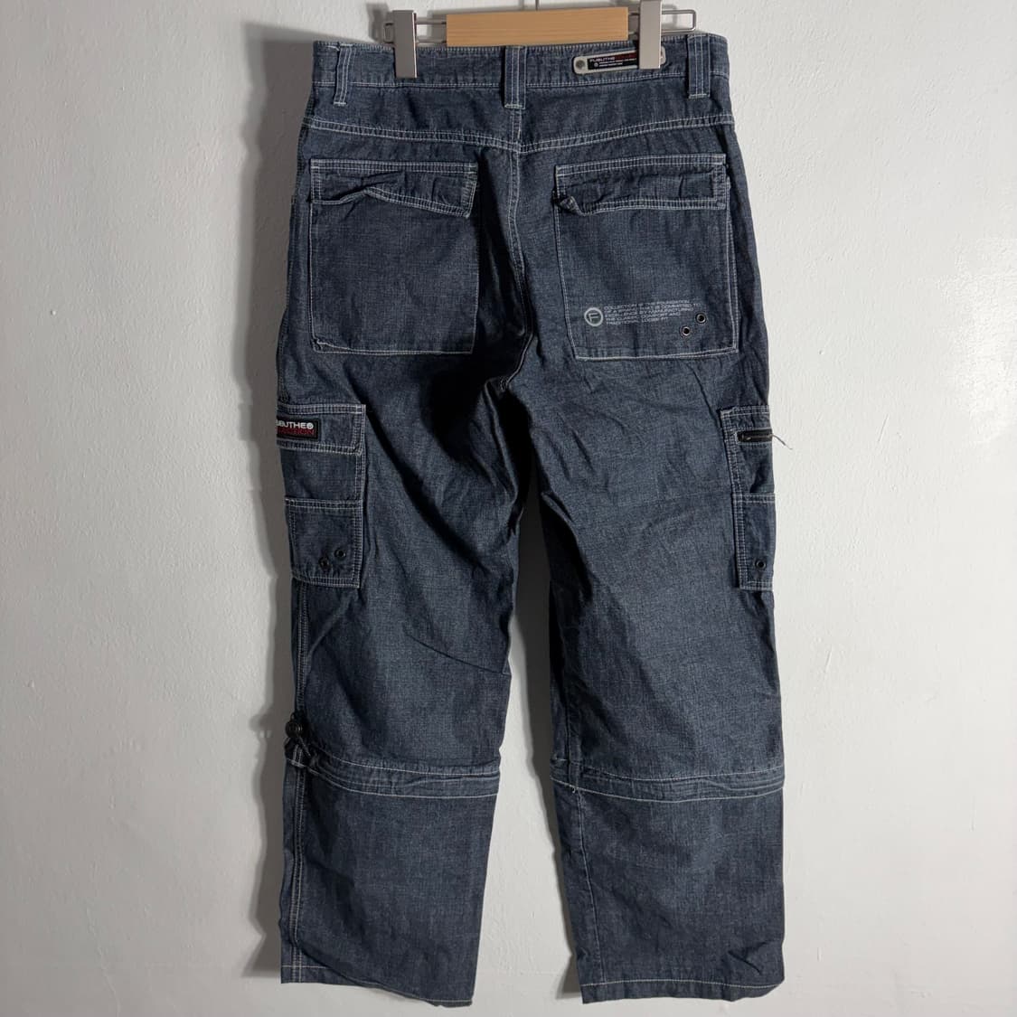 03s 후부 네이비 워싱 카고 지퍼 조절 데님 팬츠 상품이미지2
