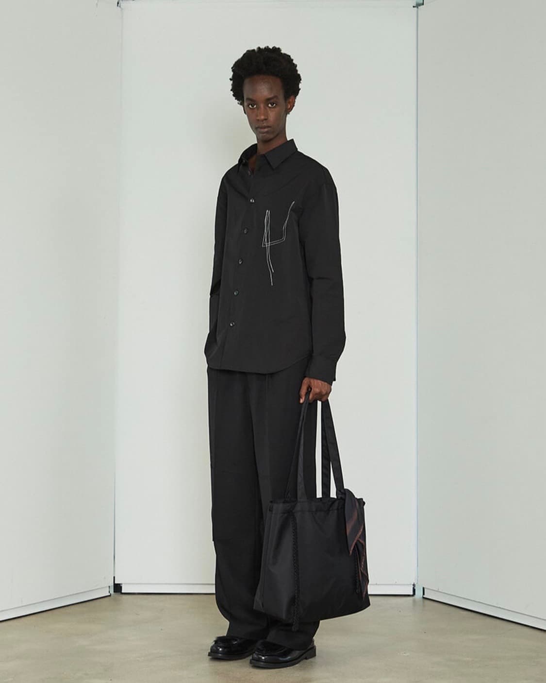 aieul X HAHOUSE RACE BAG (BLACK) 상품이미지1