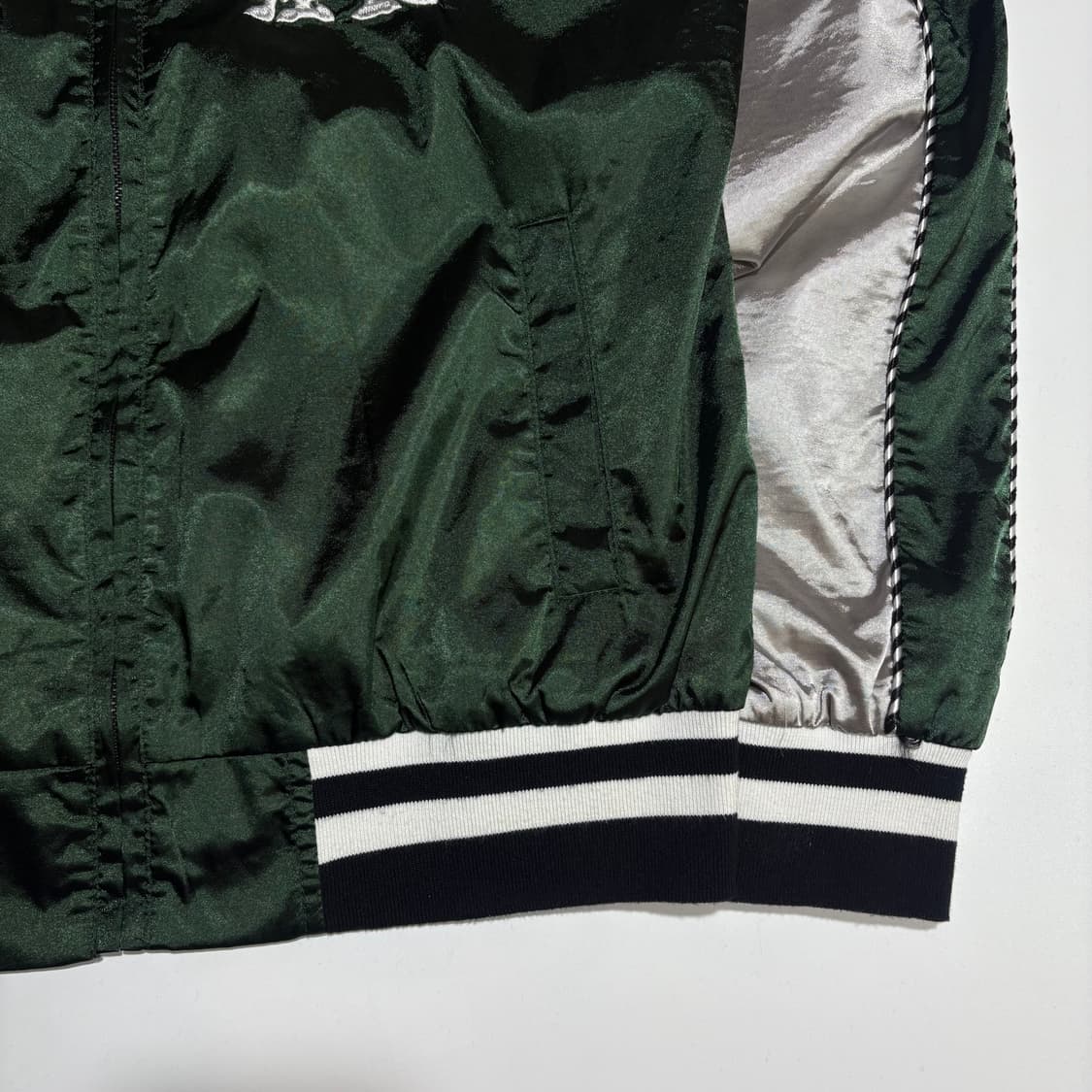 하이컬처 타이거 자수 그린 스카쟌 점퍼 상품이미지3