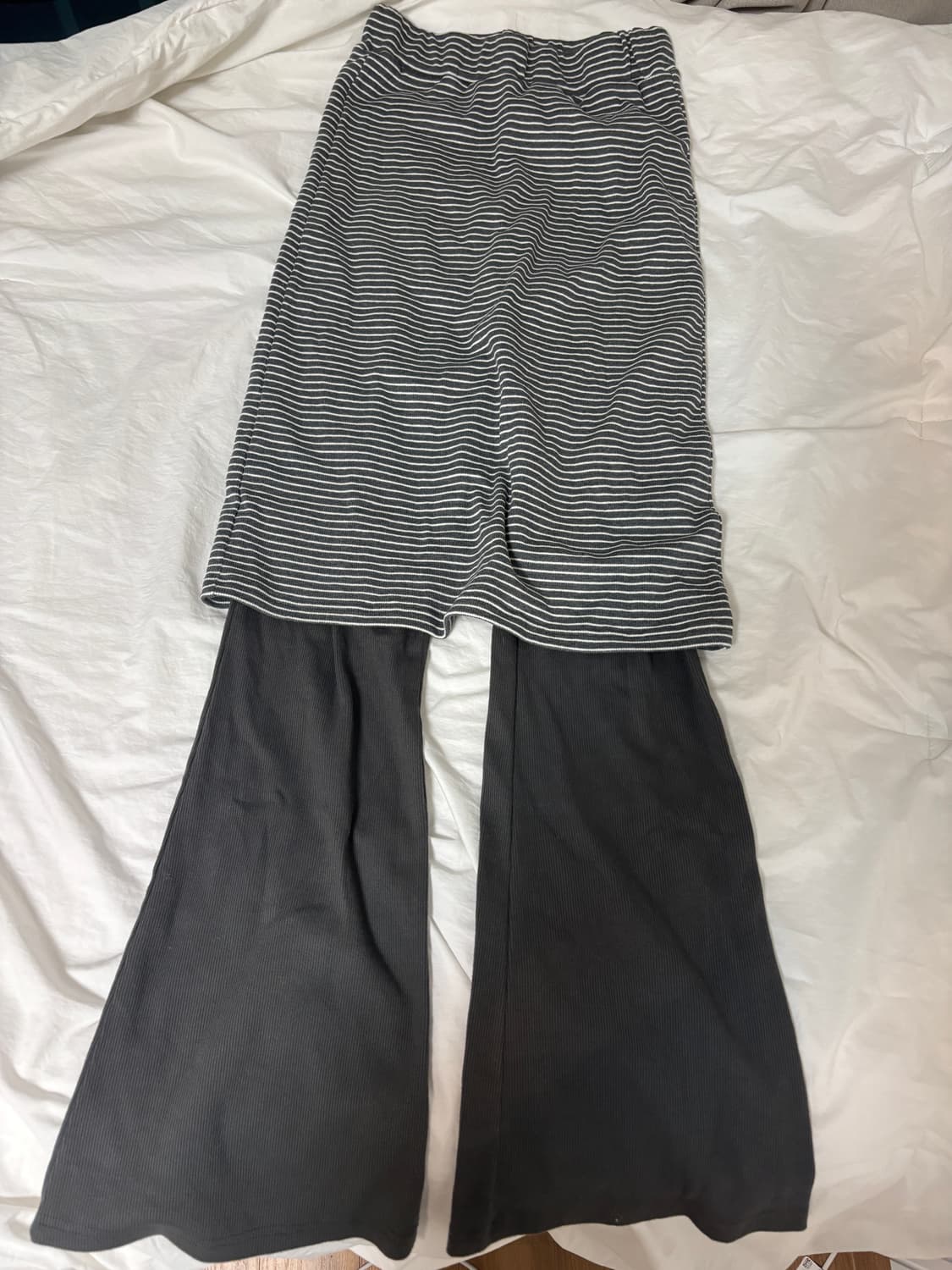 [원더비지터] Stripe Skirt pants (차콜 그레이) 상품이미지4