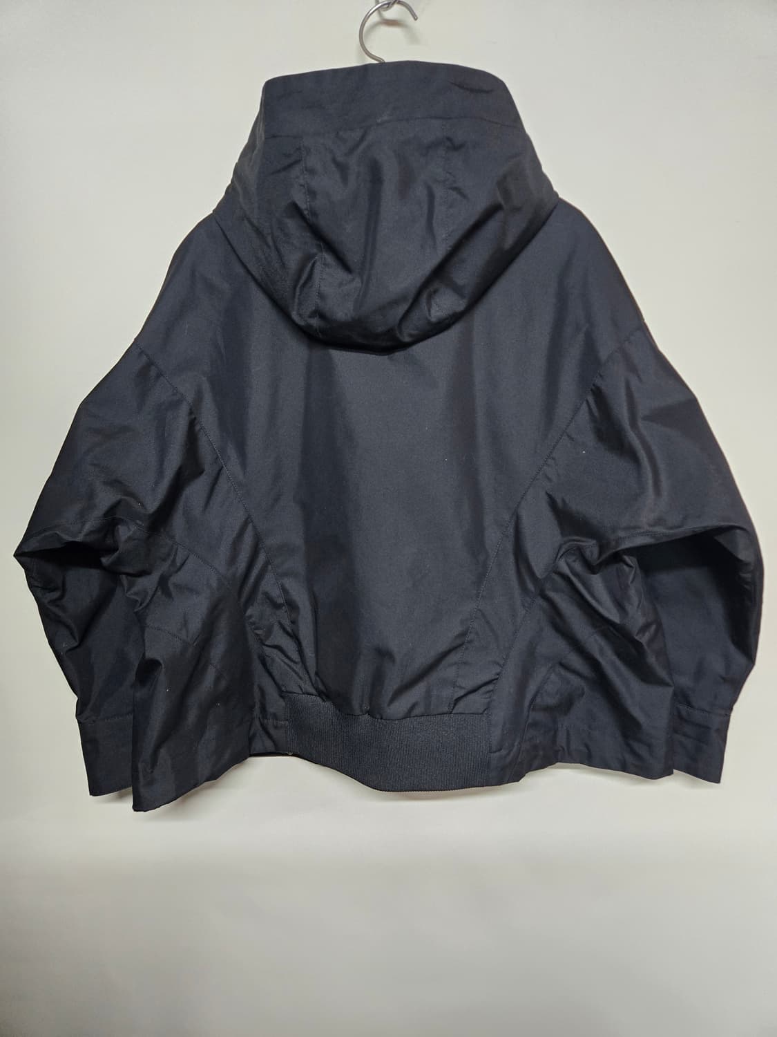 더스튜디오케이 THE STUDIO K 후드 숏 바람막이 66 상품이미지2