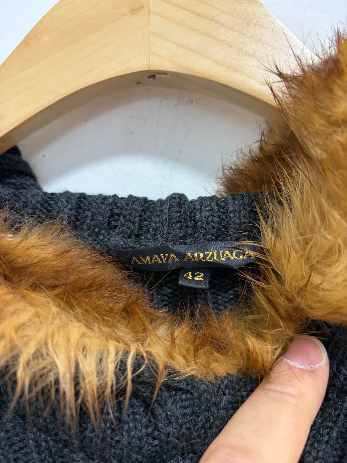 Amava arzuaga 차콜 퍼 니트 후드 상품이미지9