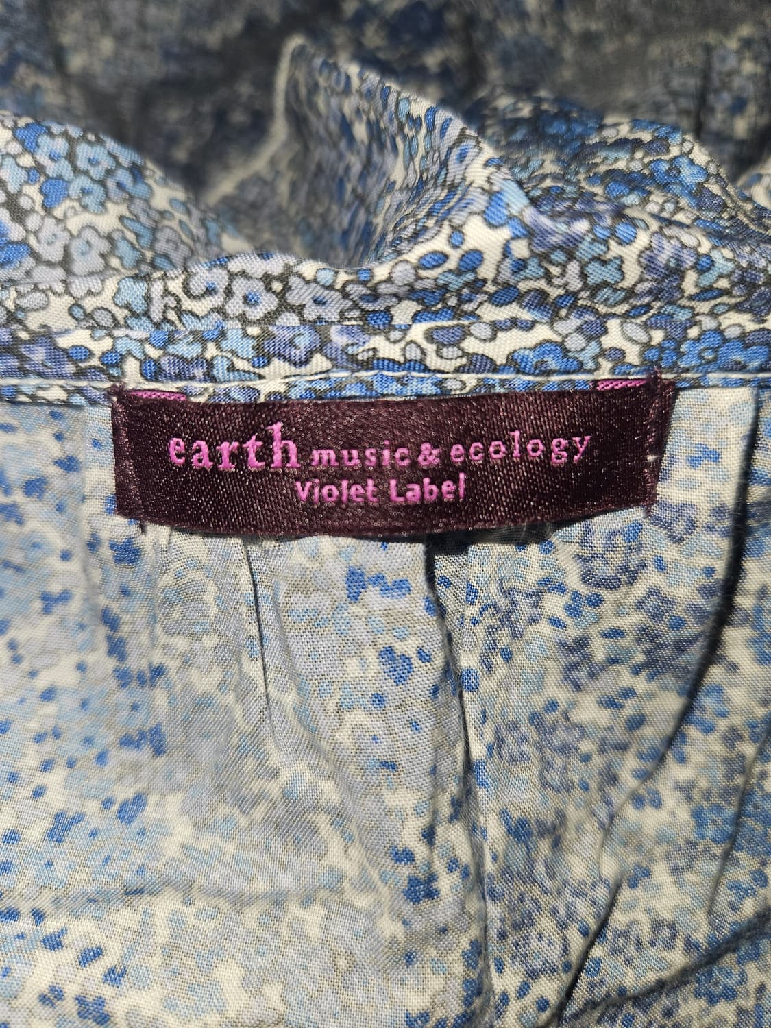 earth music&ecology 빈티지블루 잔꽃패턴 리본 러플 원피스 상품이미지5