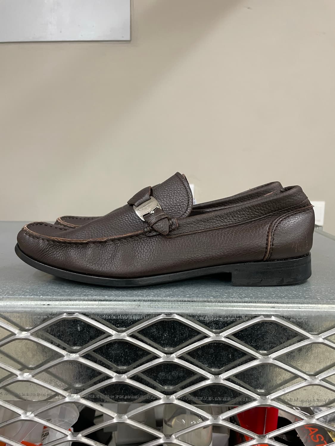 페리가모 브라운 로퍼 US9 상품이미지1