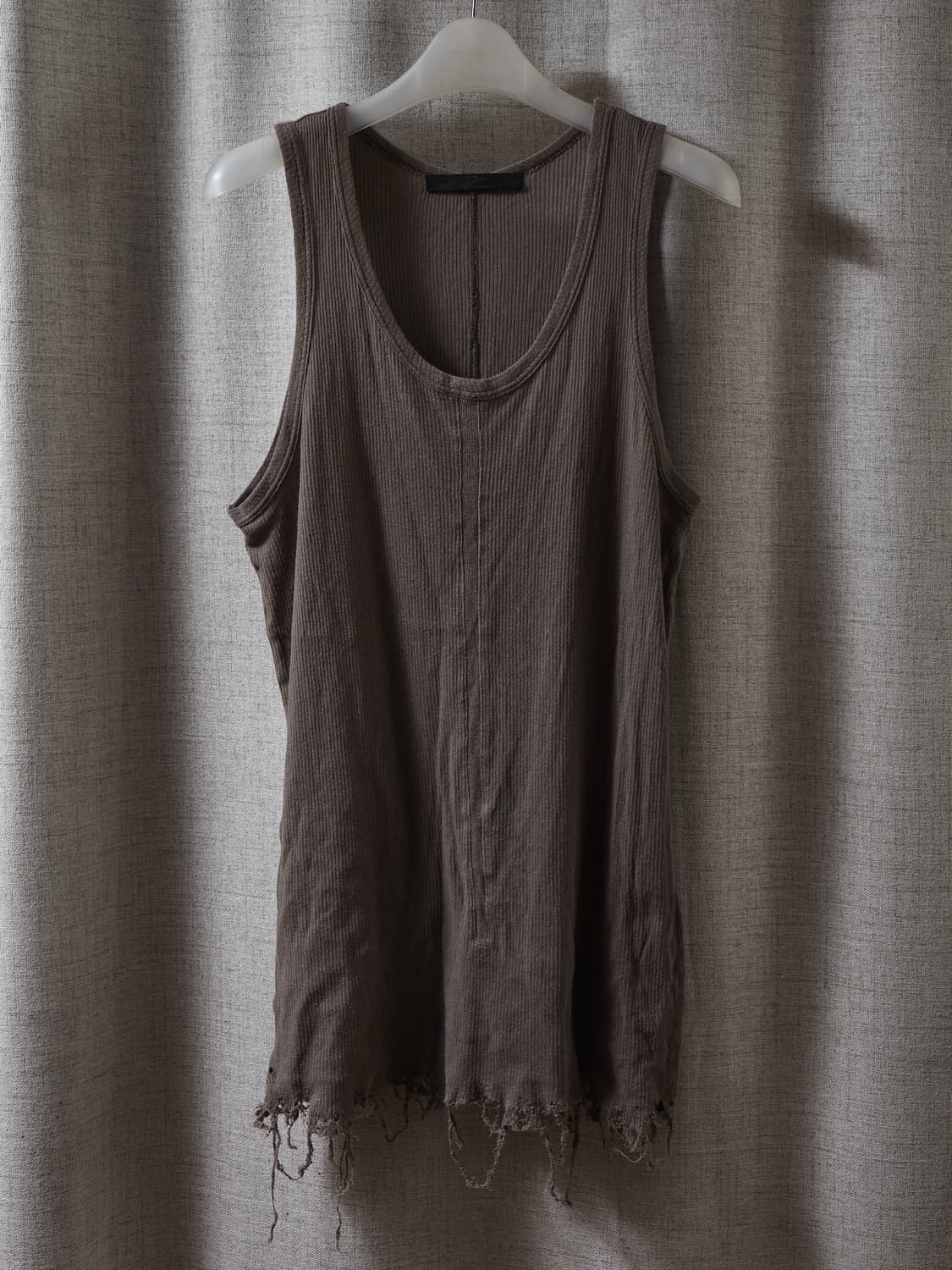 Julius 09ss 데미지 탱크탑 상품이미지2