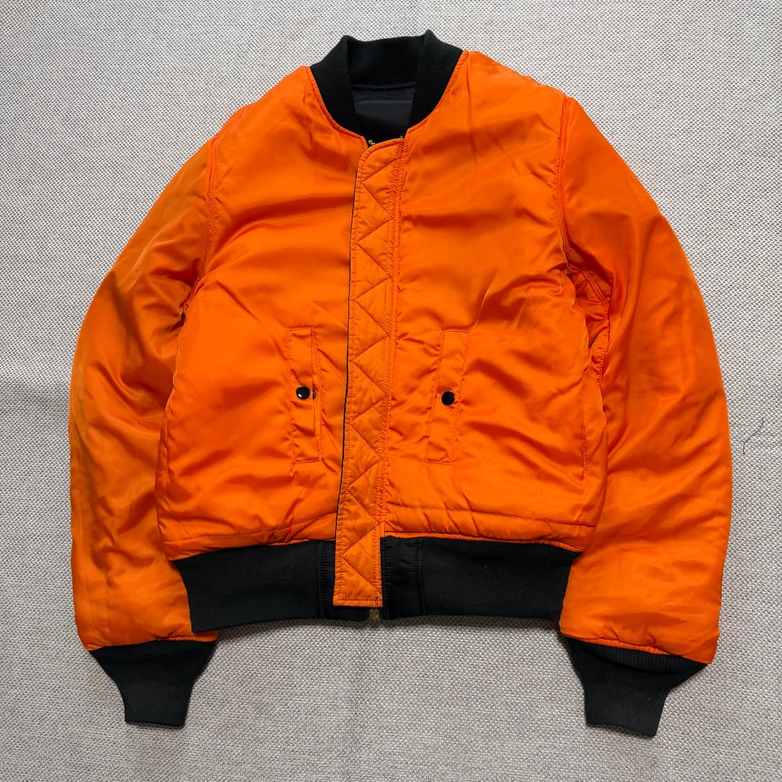 알파인더스트리 블랙 MA-1 항공점퍼 KOREA 탭 상품이미지3