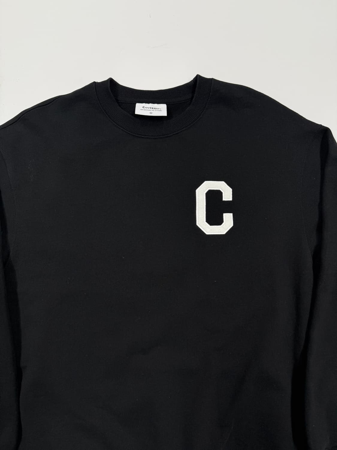 커버낫 로고패치 오버핏 맨투맨 상품이미지3