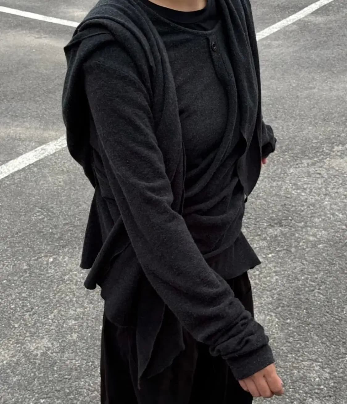 르메르 18FW 레이어드 브이넥 니트 상품이미지1