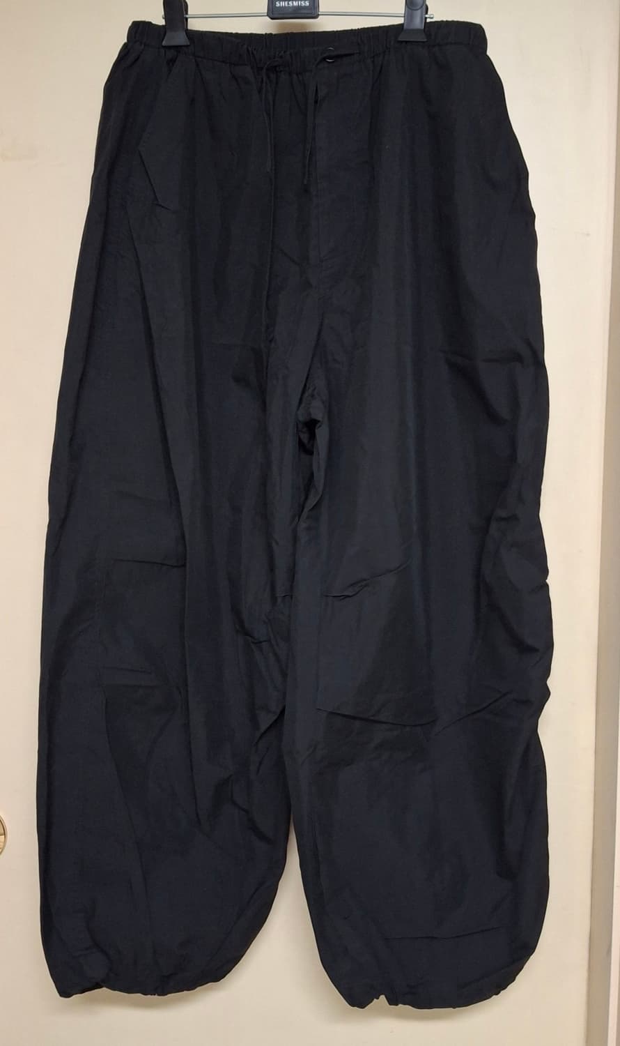 [L] 아모멘토 25ss 드로우스트링 와이드 퍼티그 팬츠 블랙 amome 상품이미지6