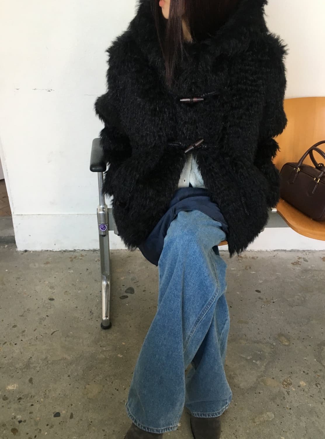 The Breathe 24 F/W 램 토글 무스탕 블랙 상품이미지2