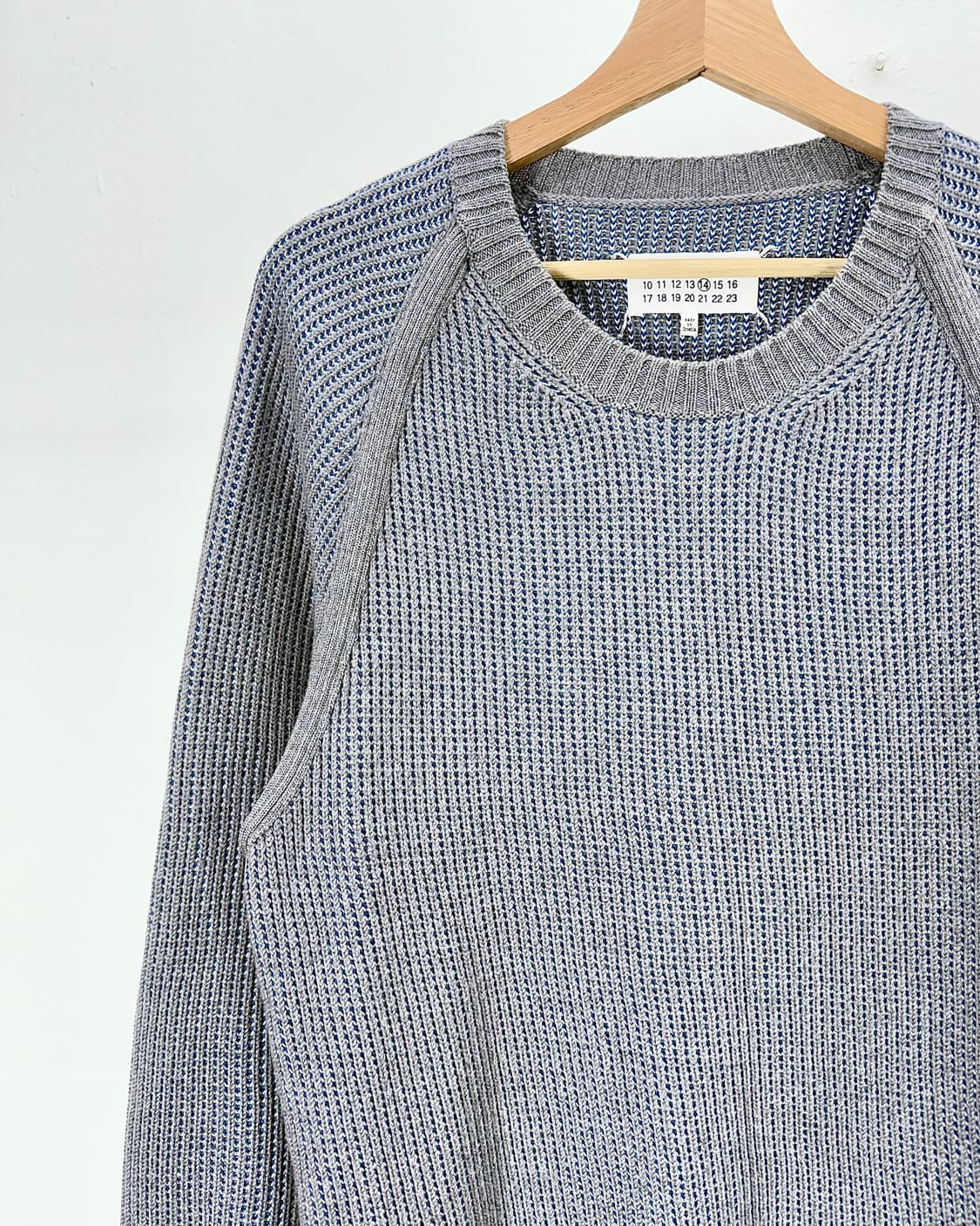 메종 마르지엘라 넘버 14 투톤 백 스티치 크루넥 니트 스웨터 상품이미지2