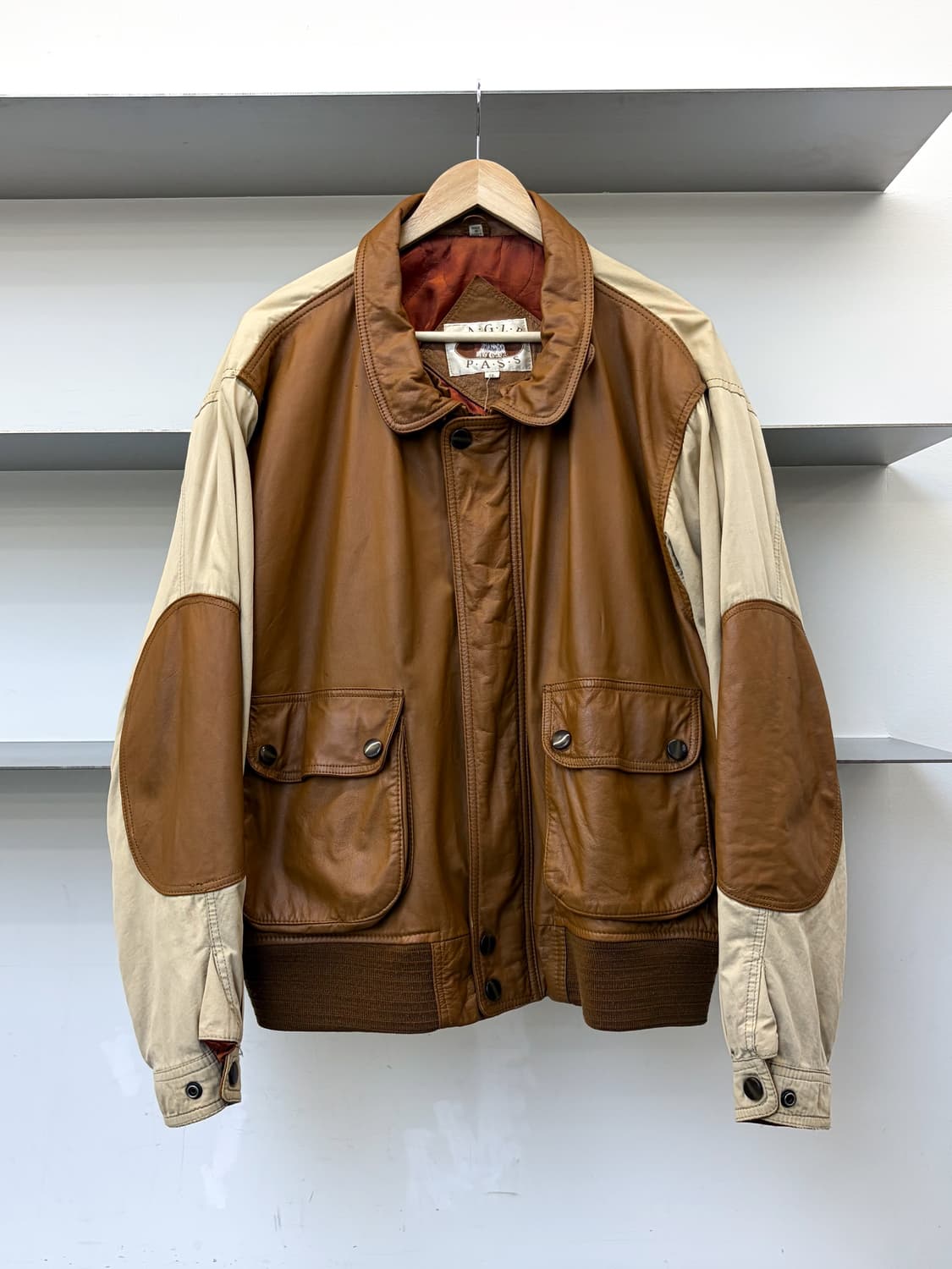 이글 패스 90s 레더 코튼 봄버 자켓 상품이미지1