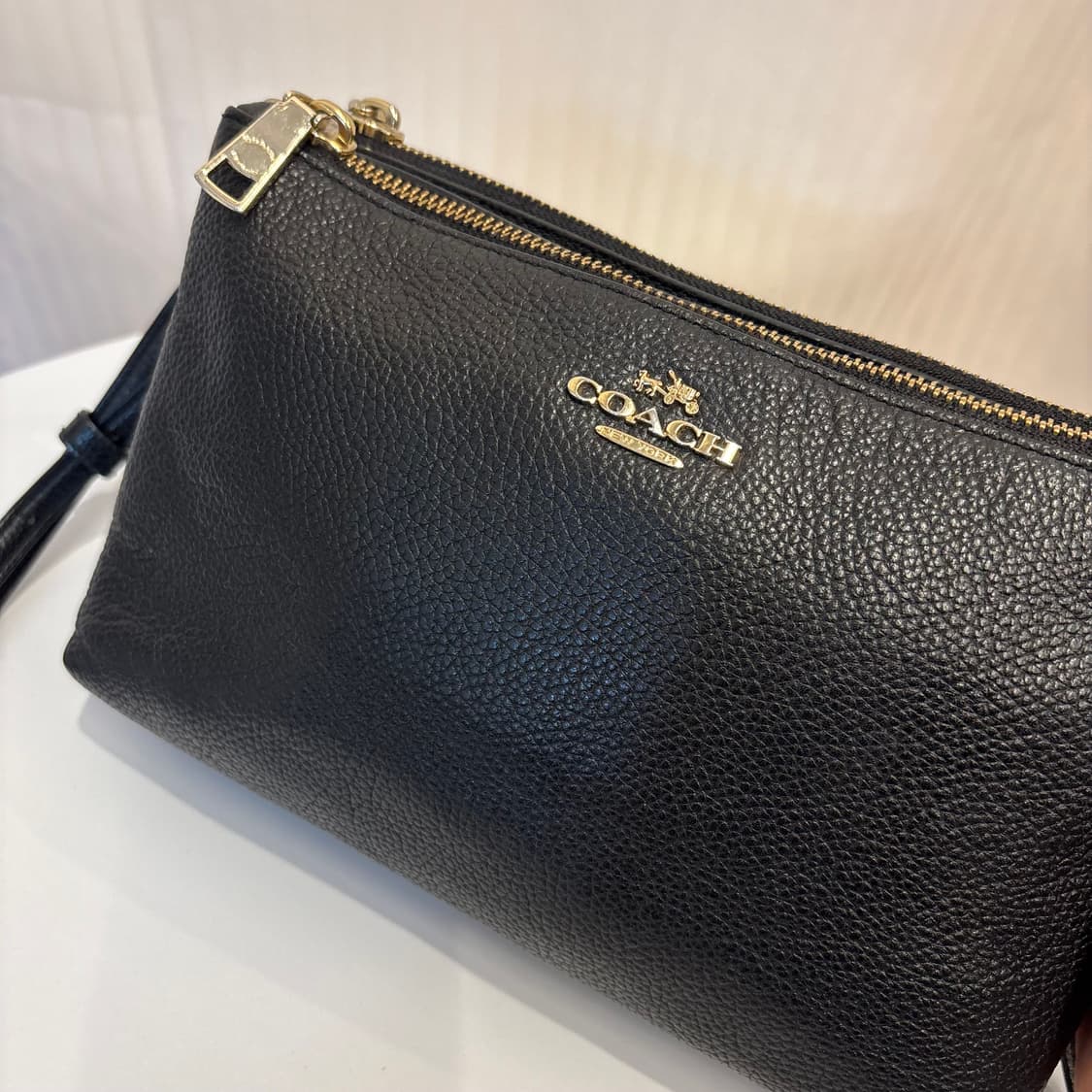 정품 코치 가죽 크로스백     상품이미지5