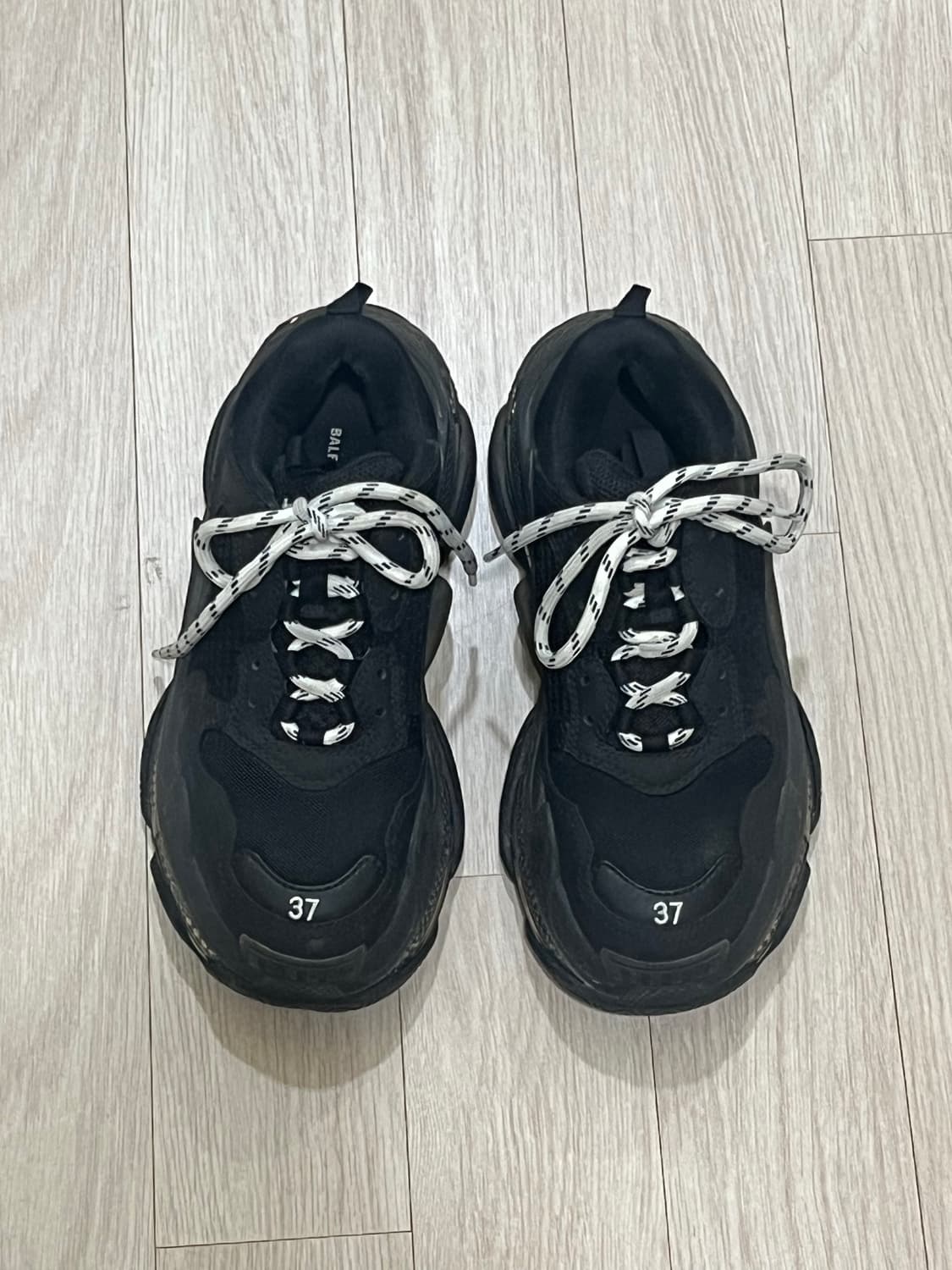 발렌시아가 트리플S 37 블랙 상품이미지2