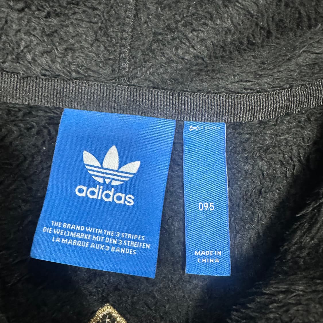 ✨ (바배) 아디다스 카모 빅로고 퍼 후드 집업  상품이미지3