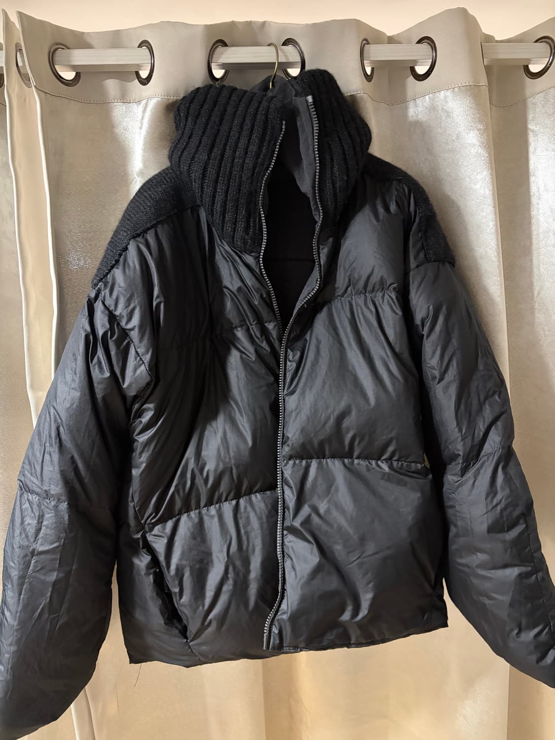 트랜짓 리버시블 니트 덕다운 패딩 상품이미지1