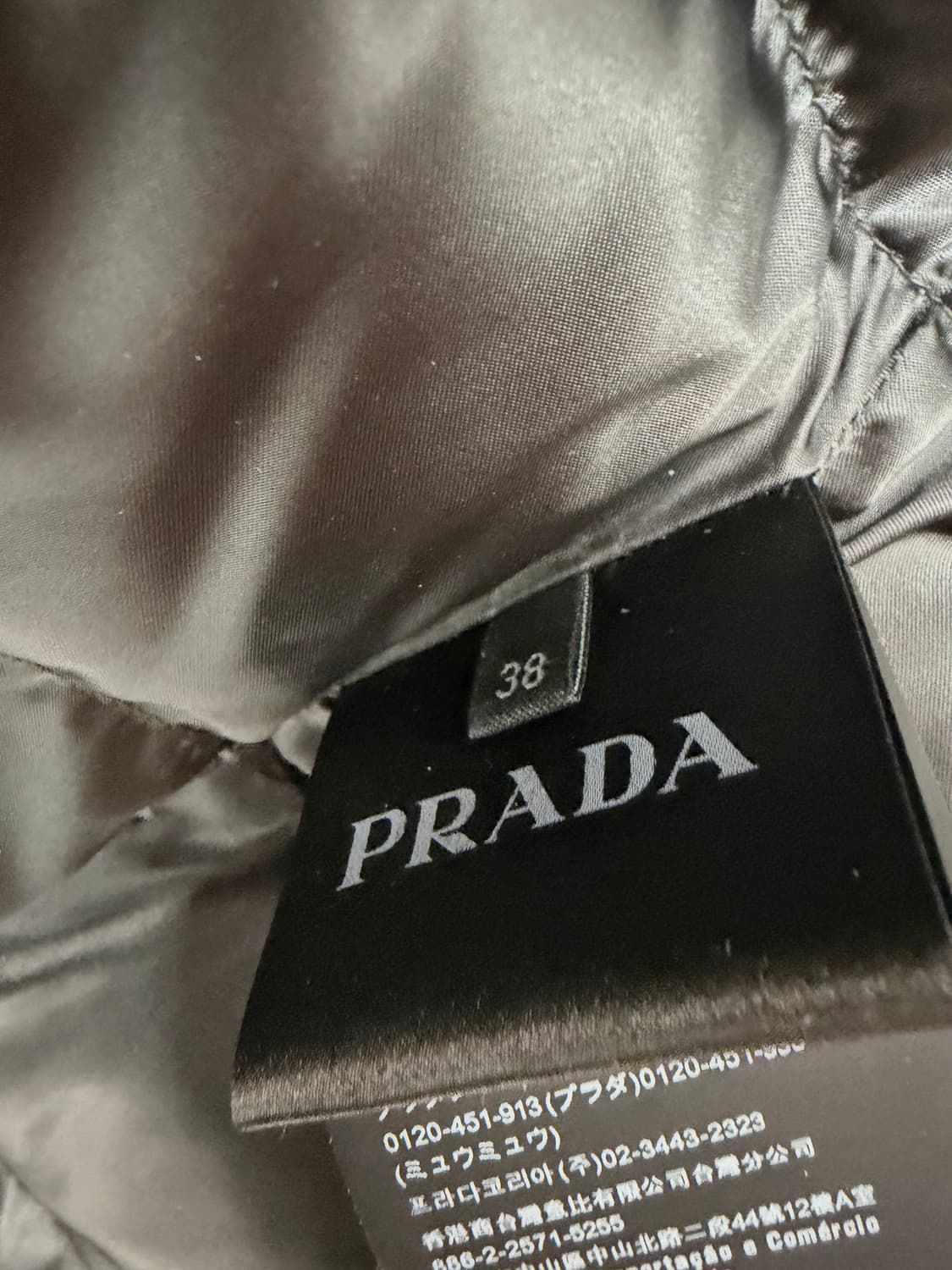 프라다 폭스퍼 트리밍 벨트 로고 숏 패딩 (33 44) 상품이미지7