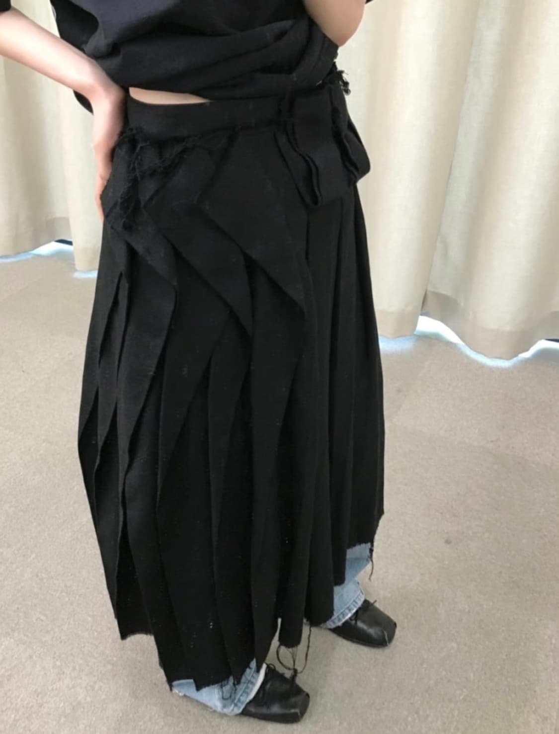 에옹쓰 eonts 25 오프비트 플리츠 스커트  상품이미지3