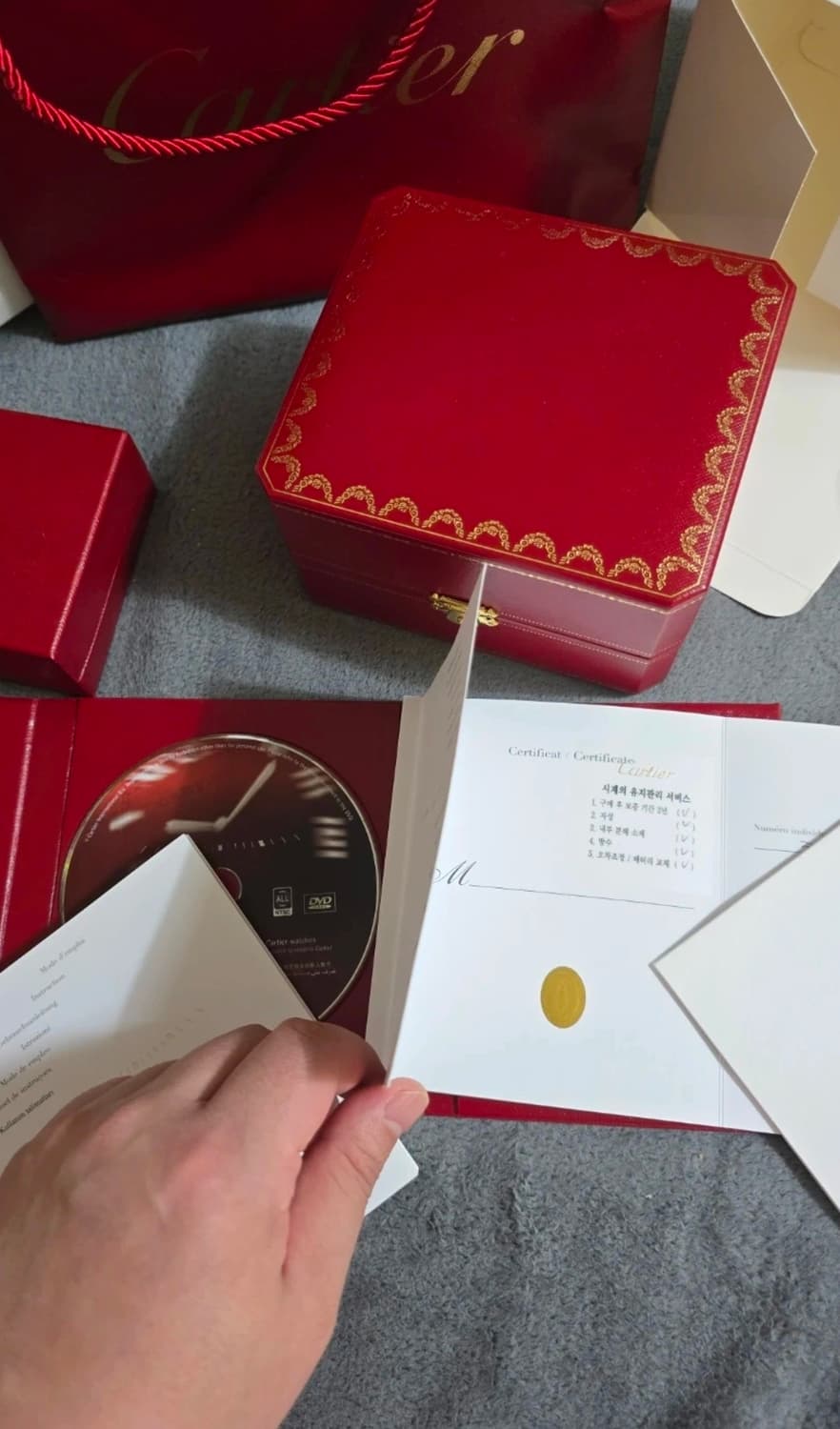 [급매] 까르띠에 발롱블루  핑크골드 콤비 / 다이아 11p / 상품이미지4