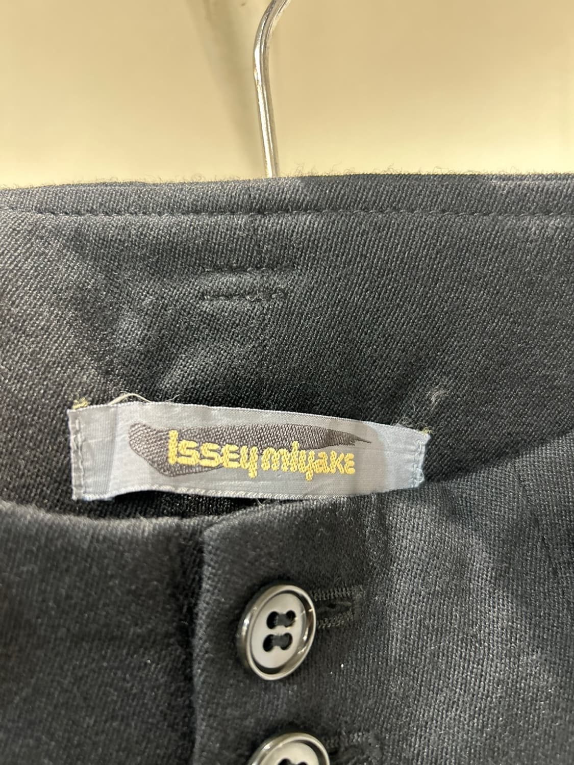 이세이미야케 울 와이드 핀턱팬츠 상품이미지3