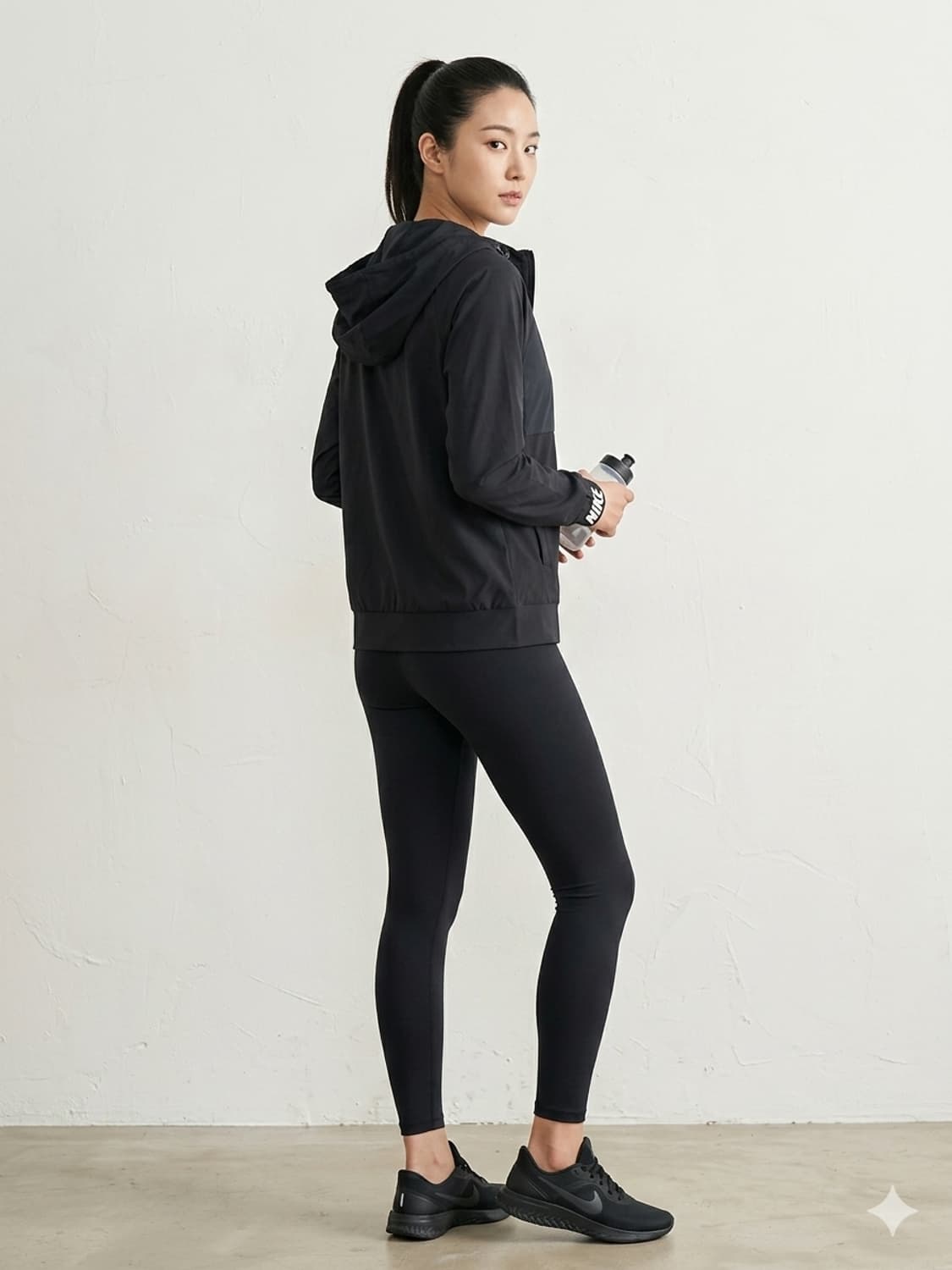나이키 여성 후드 바람막이 블랙90 상품이미지1