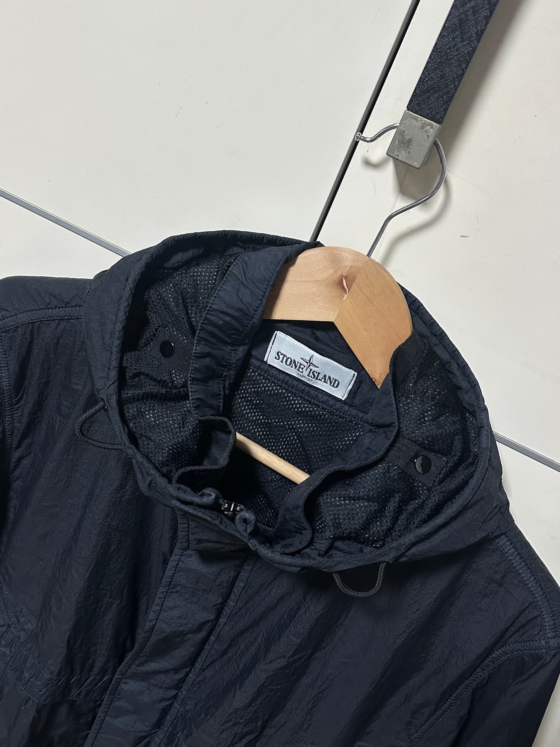 백화점판)스톤아일랜드 맴브라나 TC 후드 바람막이 자켓 L 상품이미지2