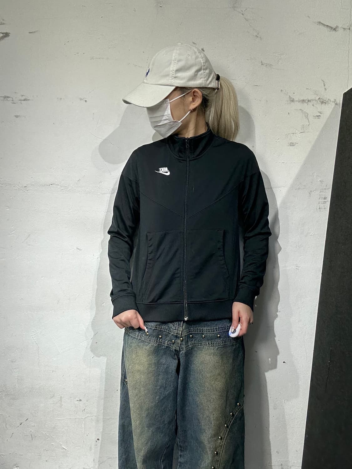 나이키 블랙 신형 딱붙핏 화이트 로고 트랙탑 져지 S 상품이미지2