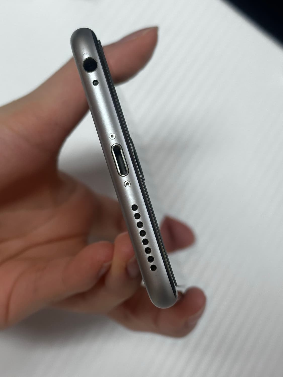(일본판 순정) 아이폰 6s + 플러스 64 스페이스 그레이 상품이미지3