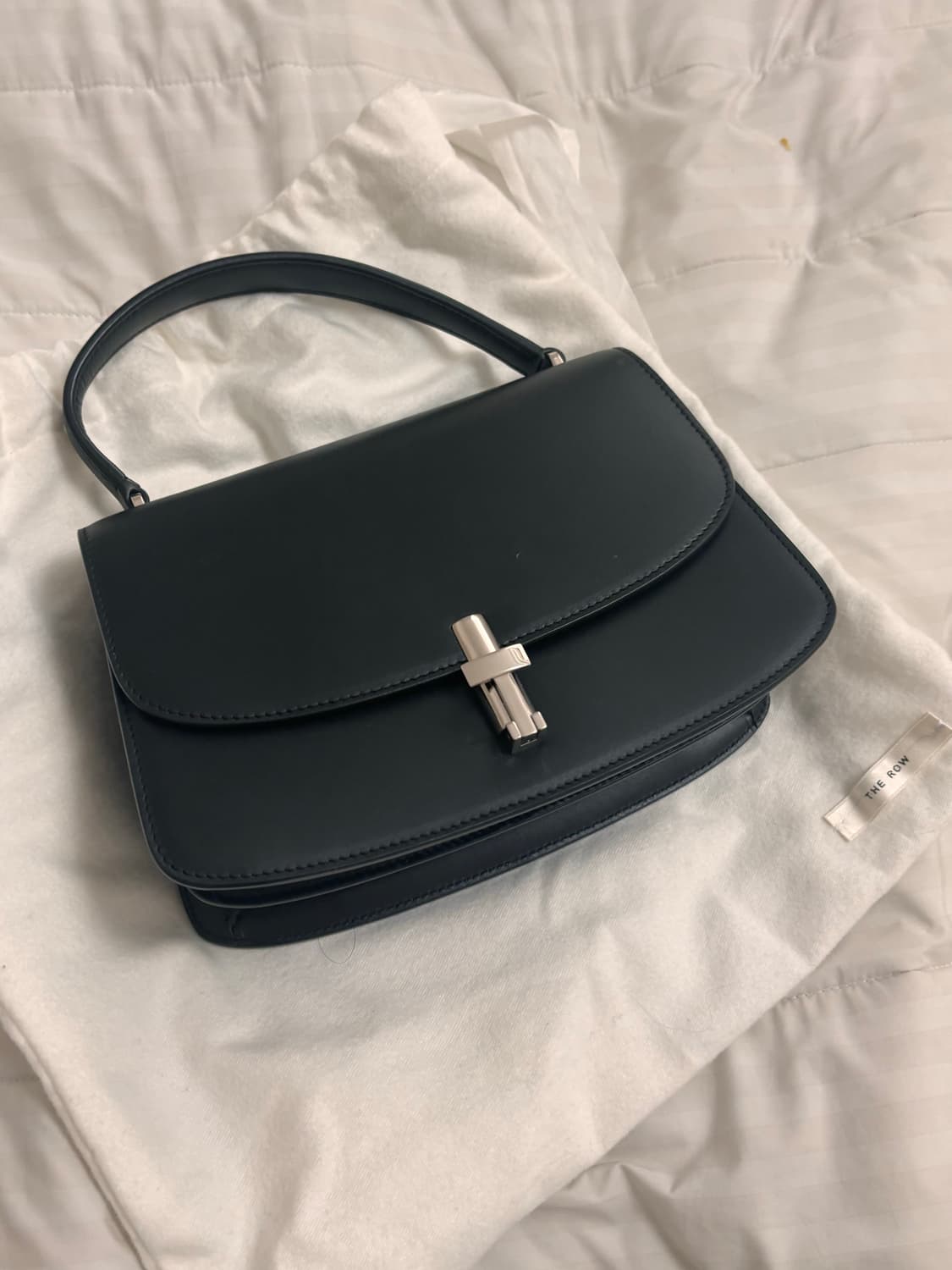 더로우 소피아백 8.75사이즈 팝니다 상품이미지1