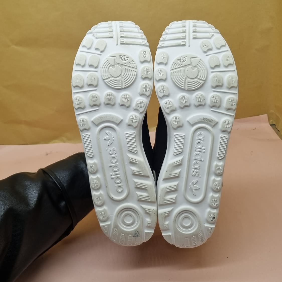 아디다스 ZX 플럭스 운동화250 상품이미지3