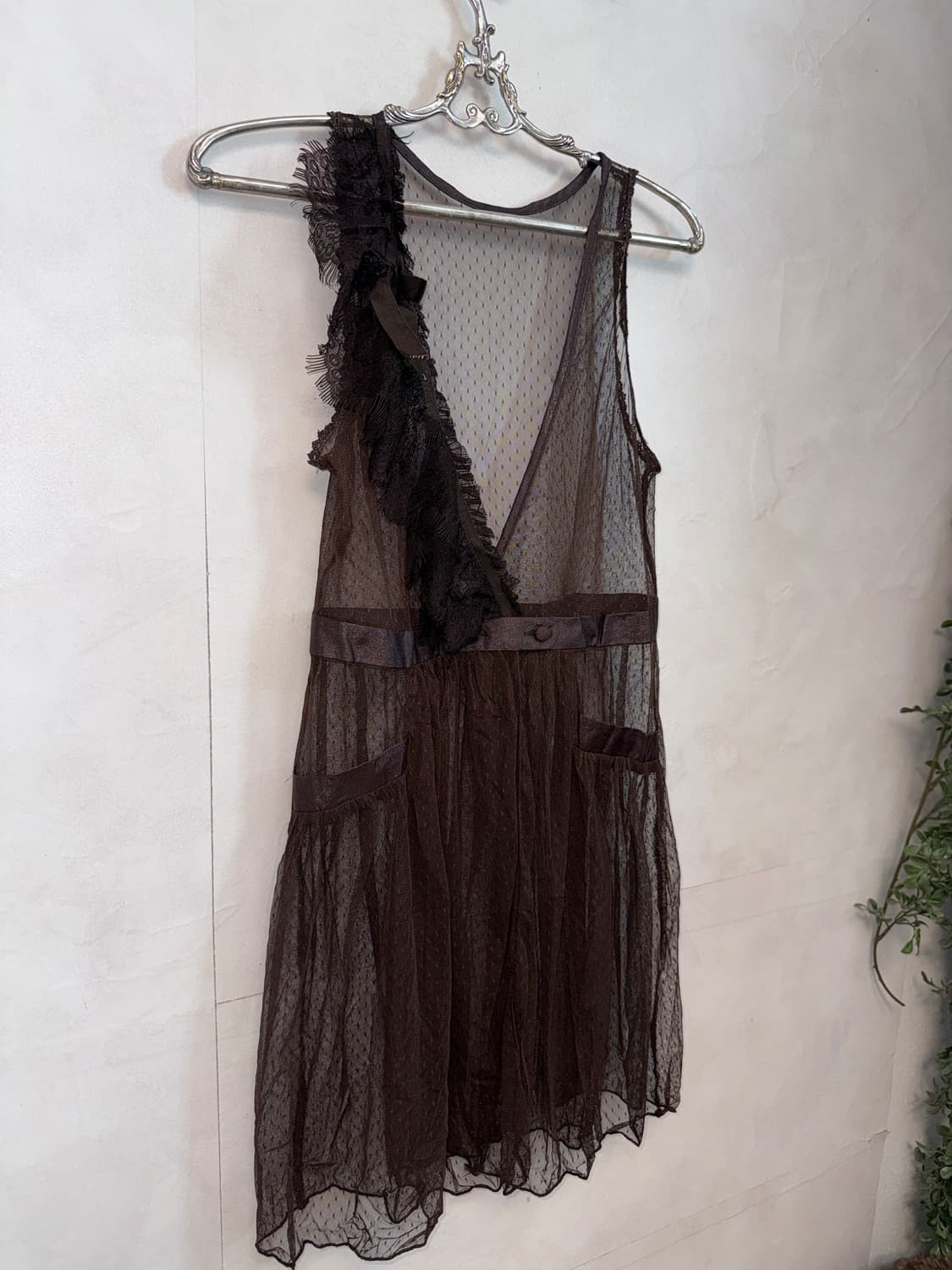 Dark brown ruffle lace button mesh ops 상품이미지6